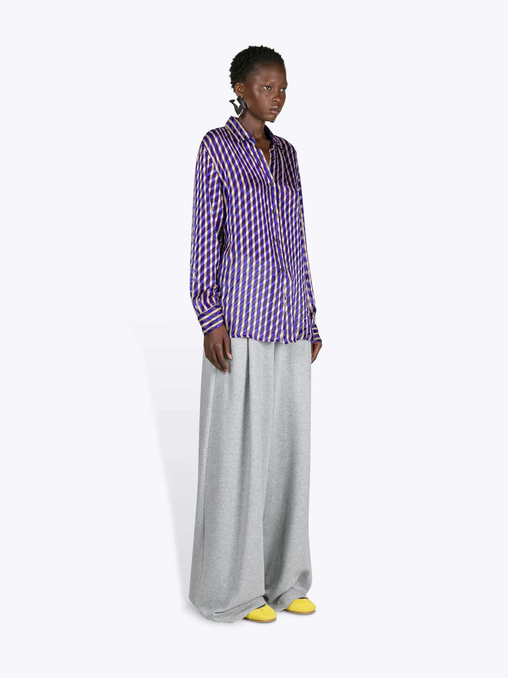 1038-devore-shirt-3.webp Devoré shirt