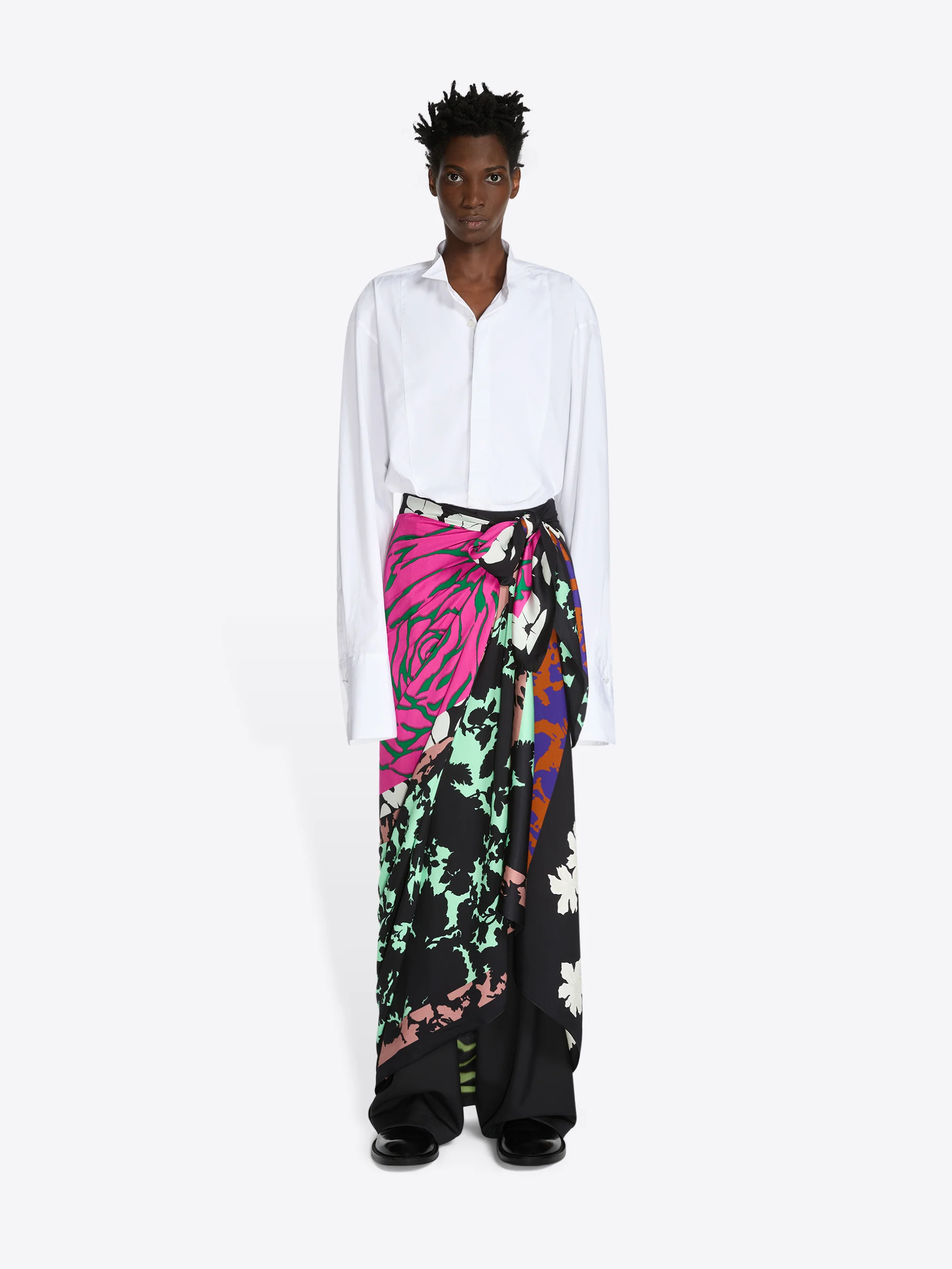 Printed viscose scarf