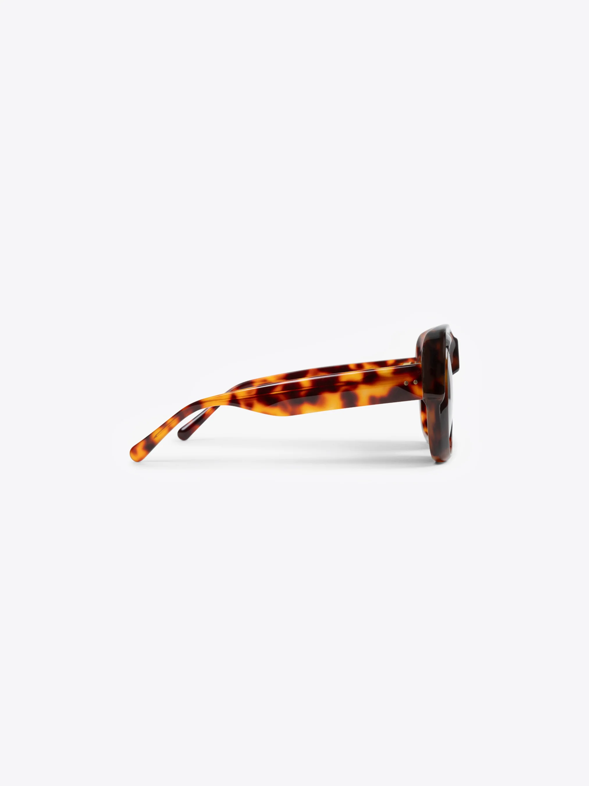 Oversized square sunglasses