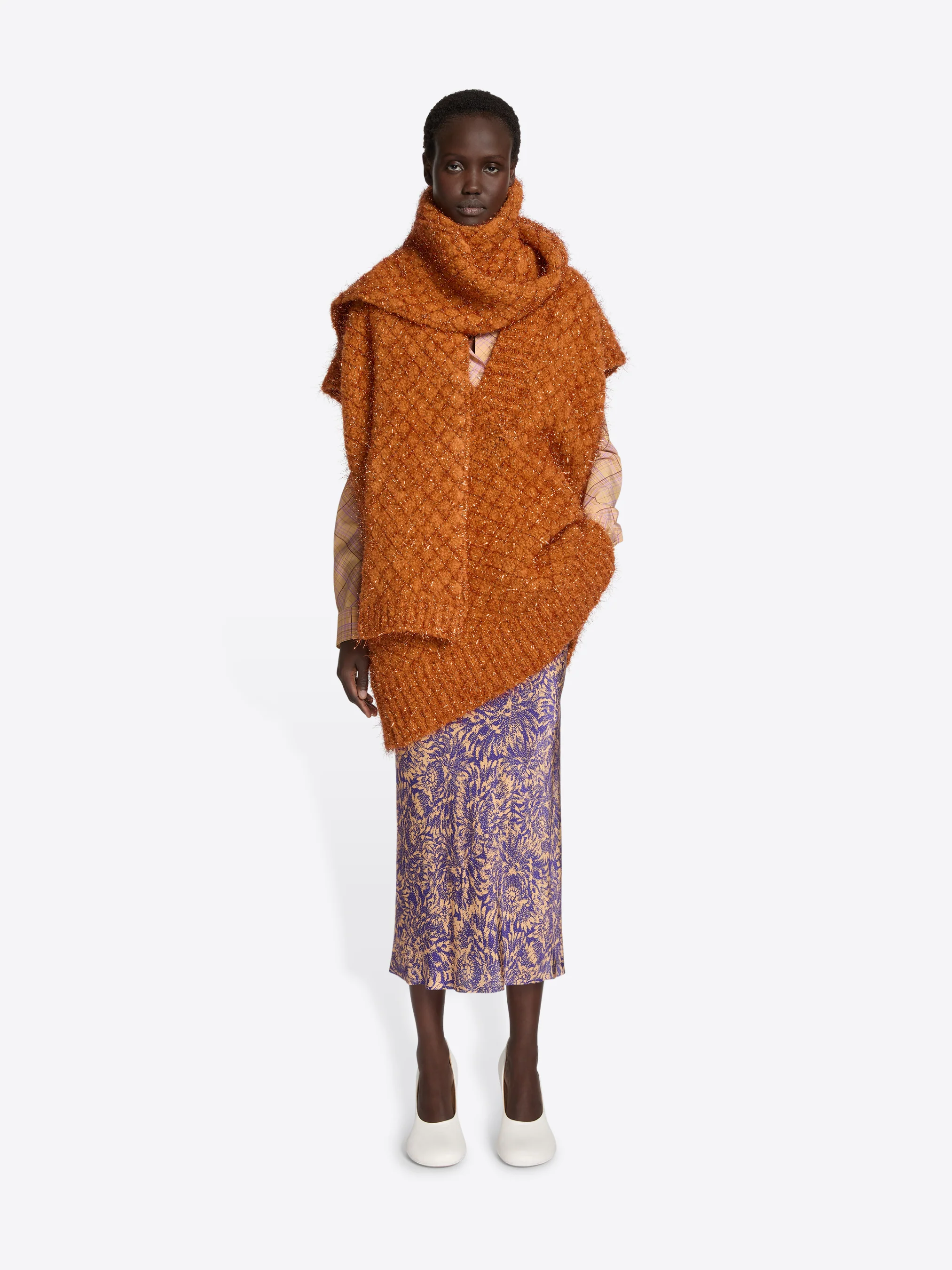 Metallized knit scarf