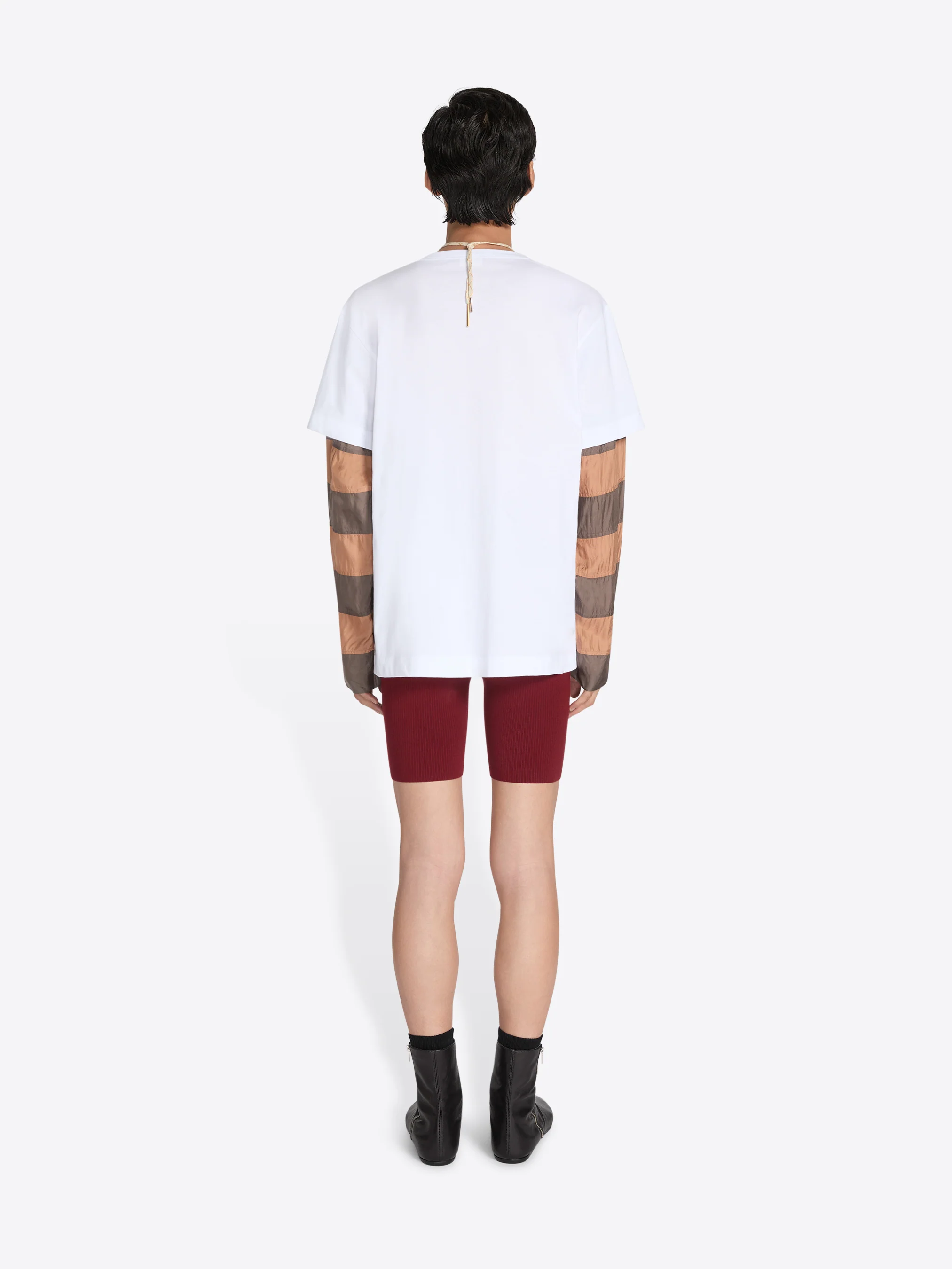 Contrast sleeves tee