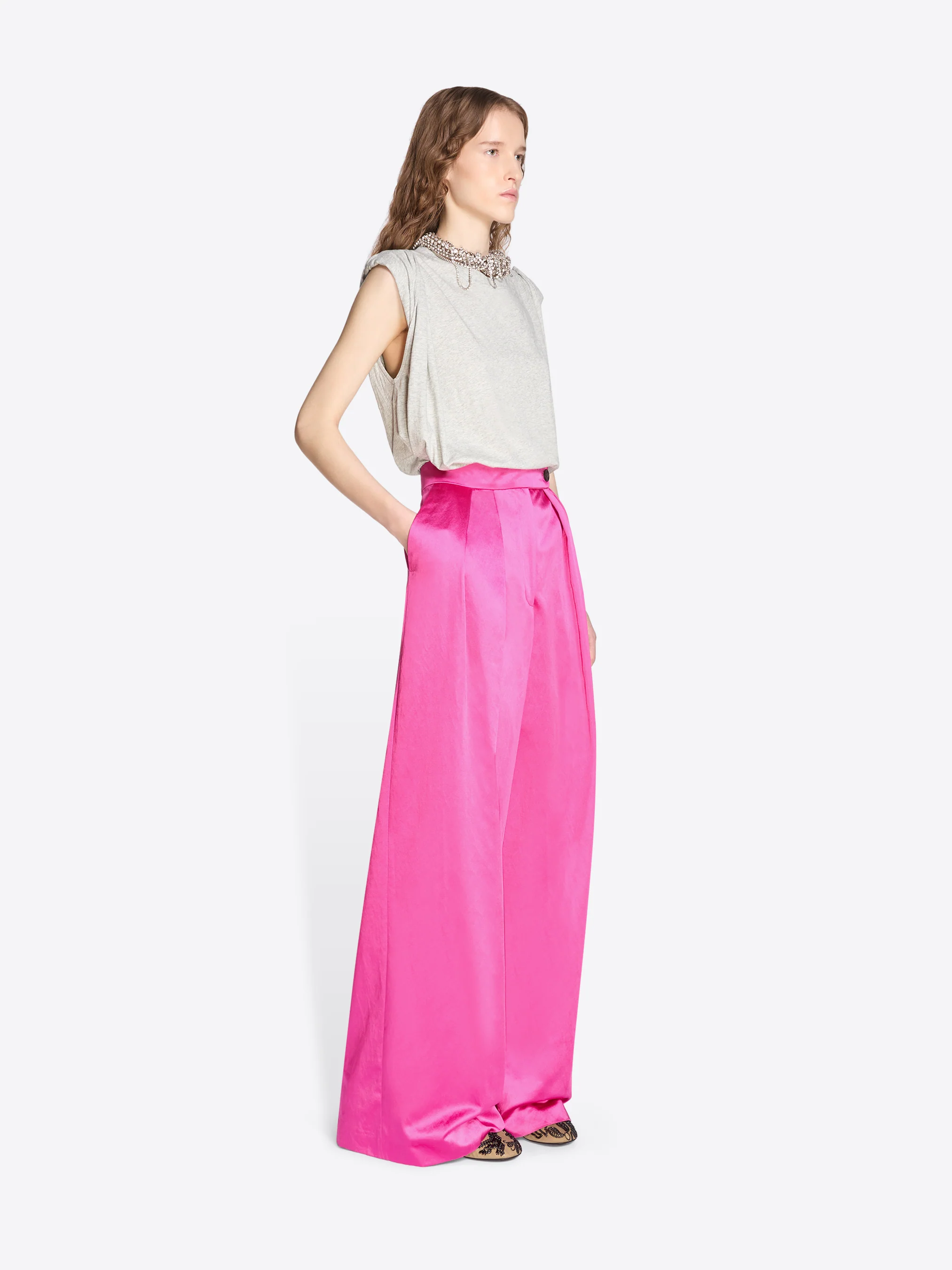 Wide pleated pants