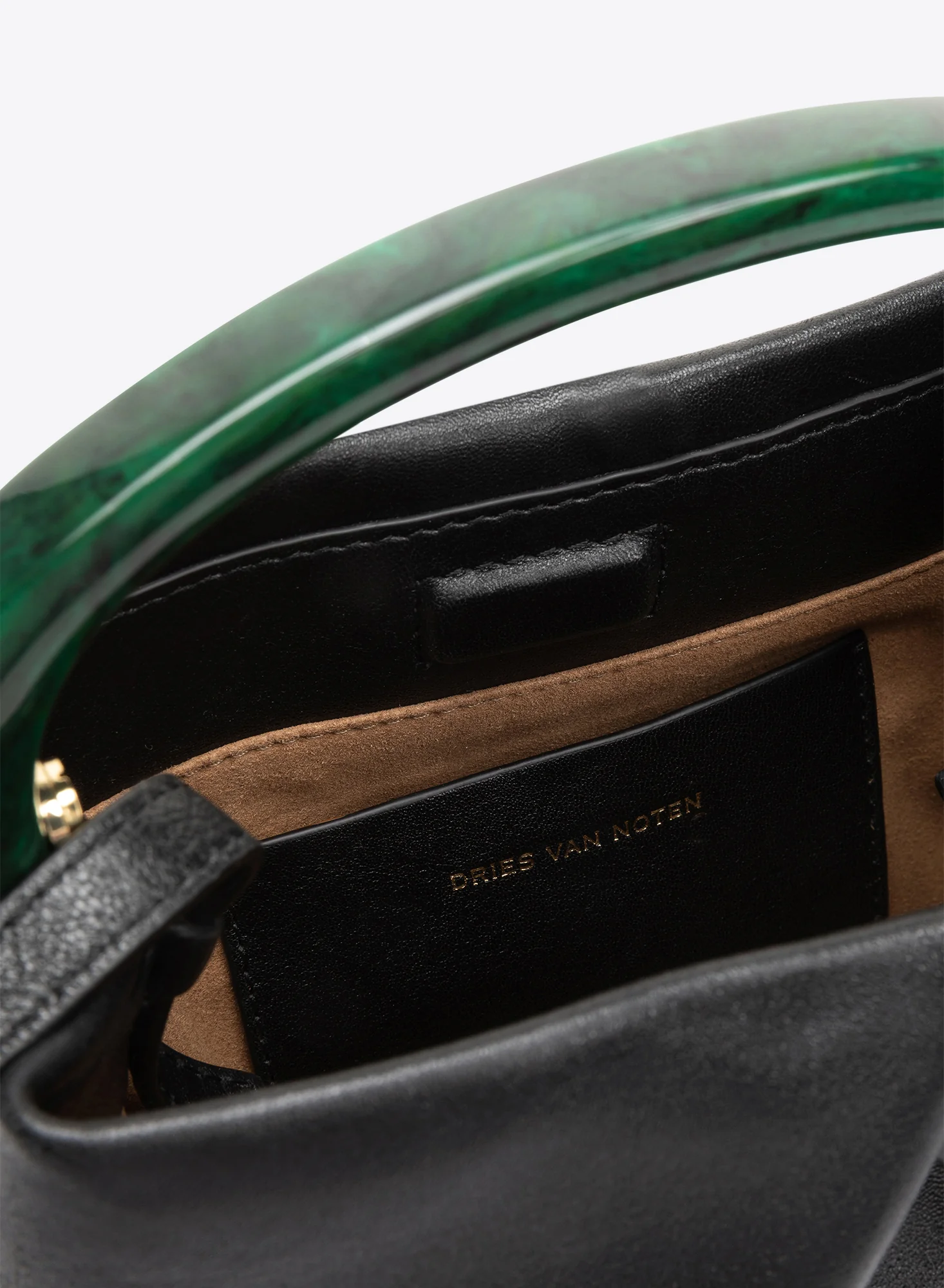1864-small-pleated-leather-bag-5.webp Small pleated leather bag