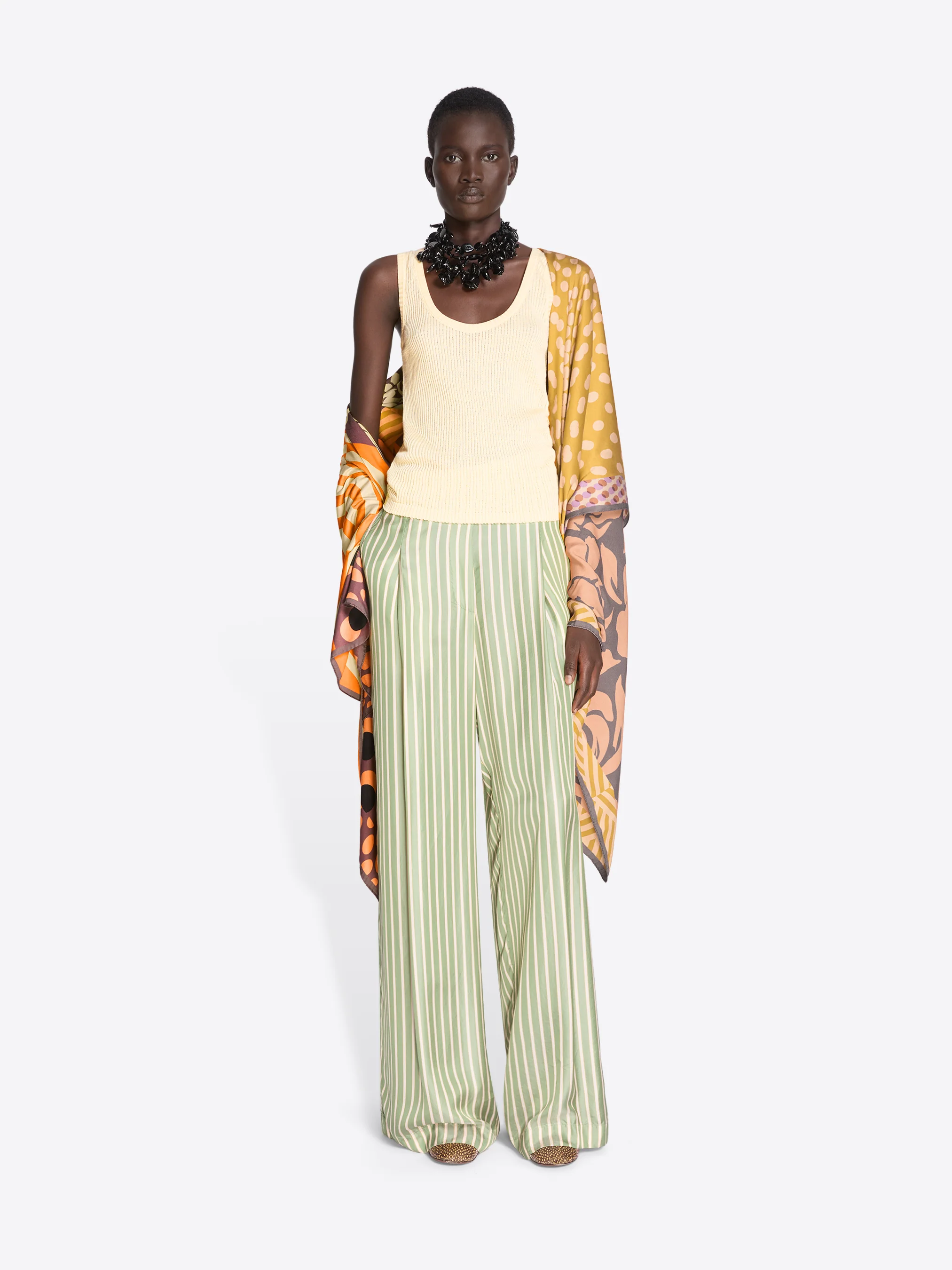 Wide pleated pants