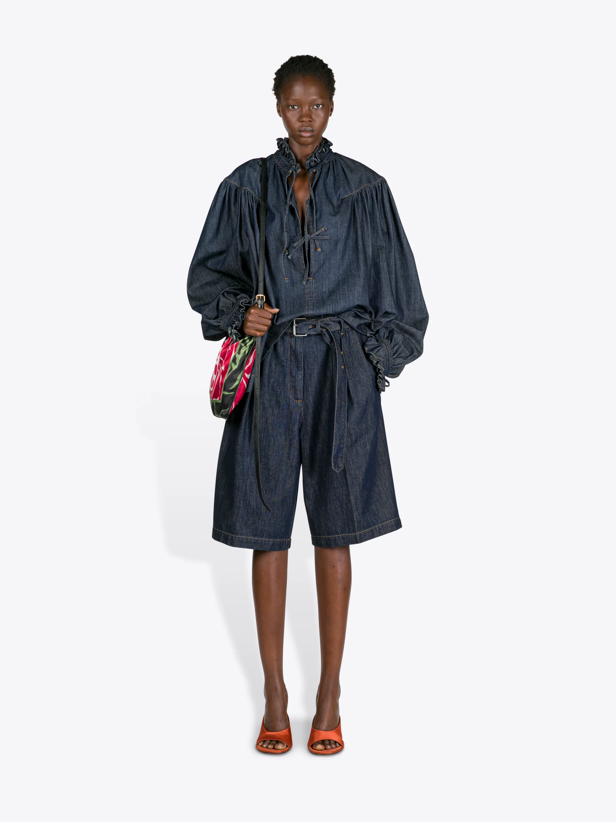 2089-open-toe-satin-mules-5.webp Open-toe satin mules