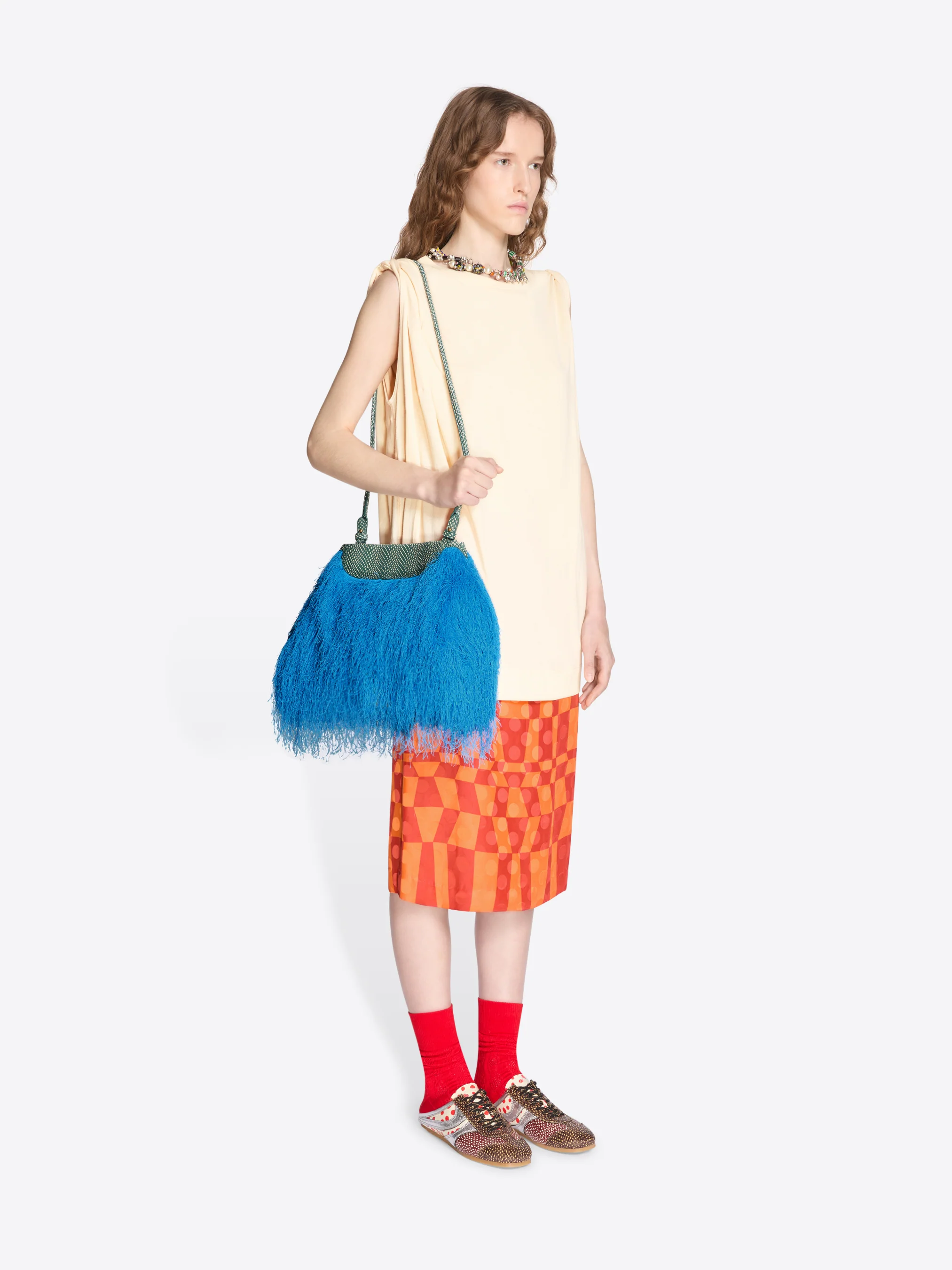 222-ruffled-crossbody-clutch-bag-6.webp Ruffled crossbody clutch bag