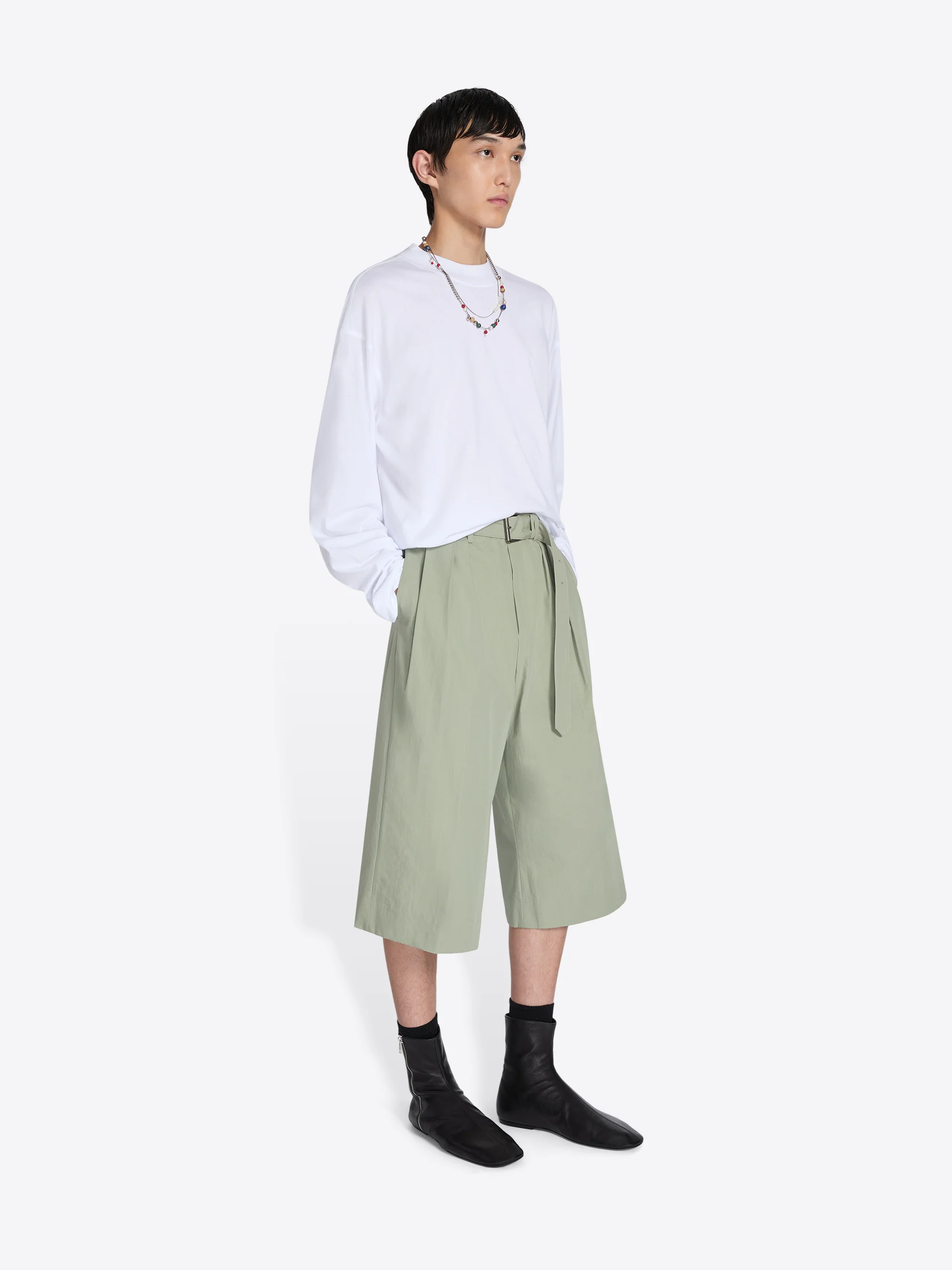 223-belted-cotton-poplin-shorts-3.webp Belted cotton poplin shorts