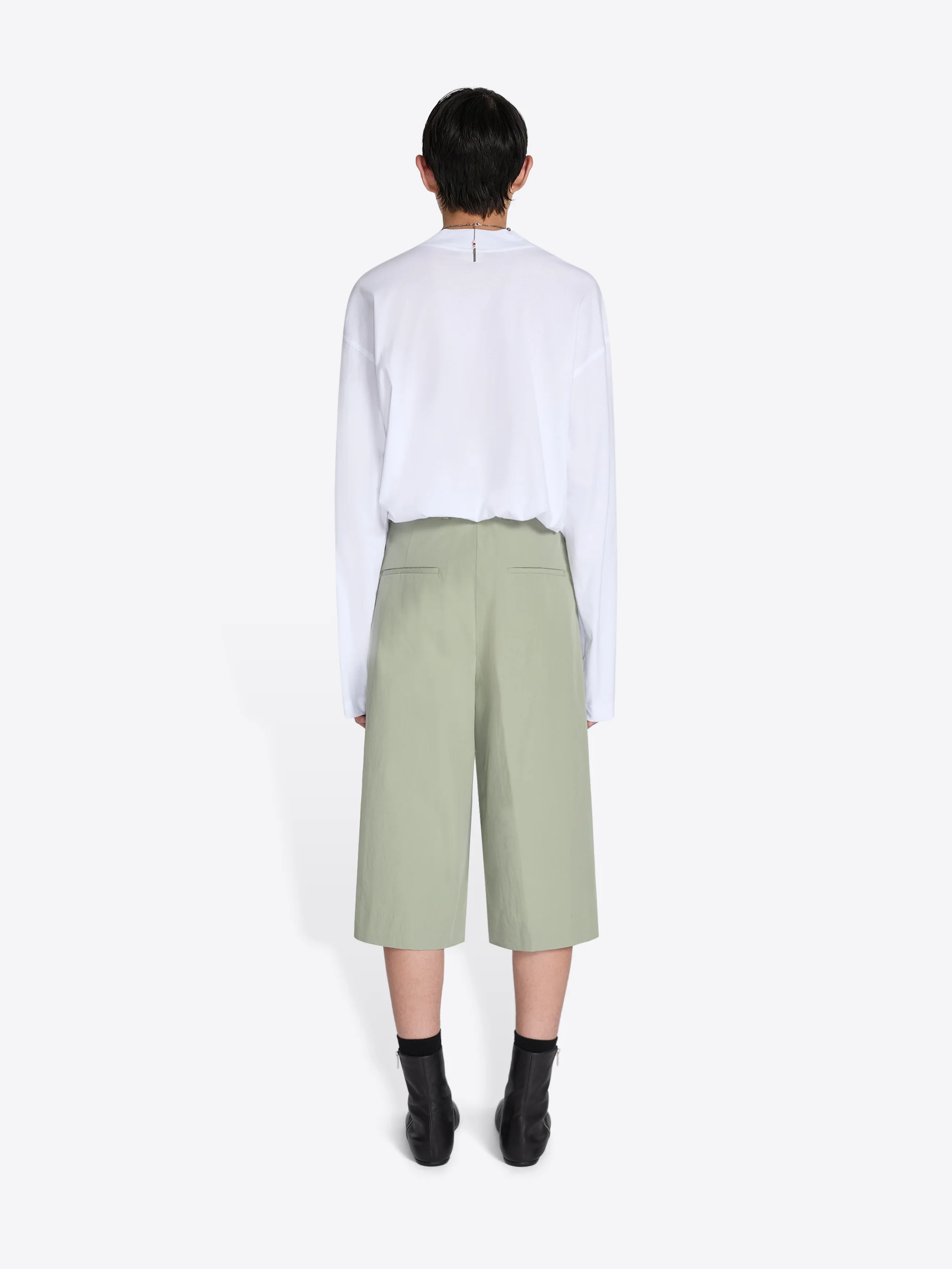 223-belted-cotton-poplin-shorts-4.webp Belted cotton poplin shorts