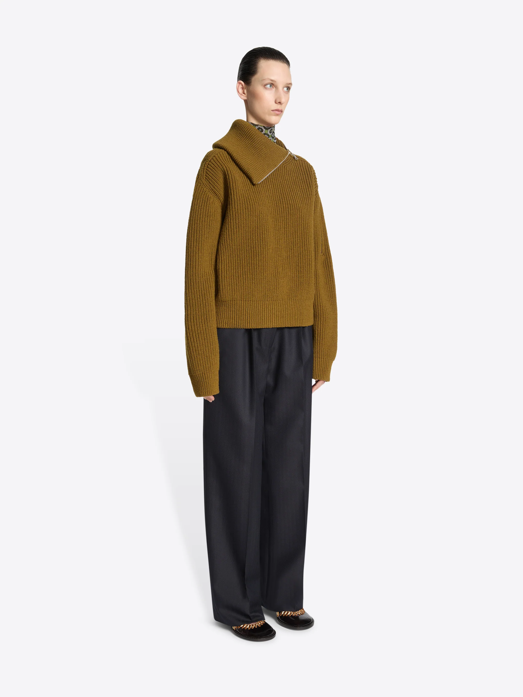 Tailored wool pants