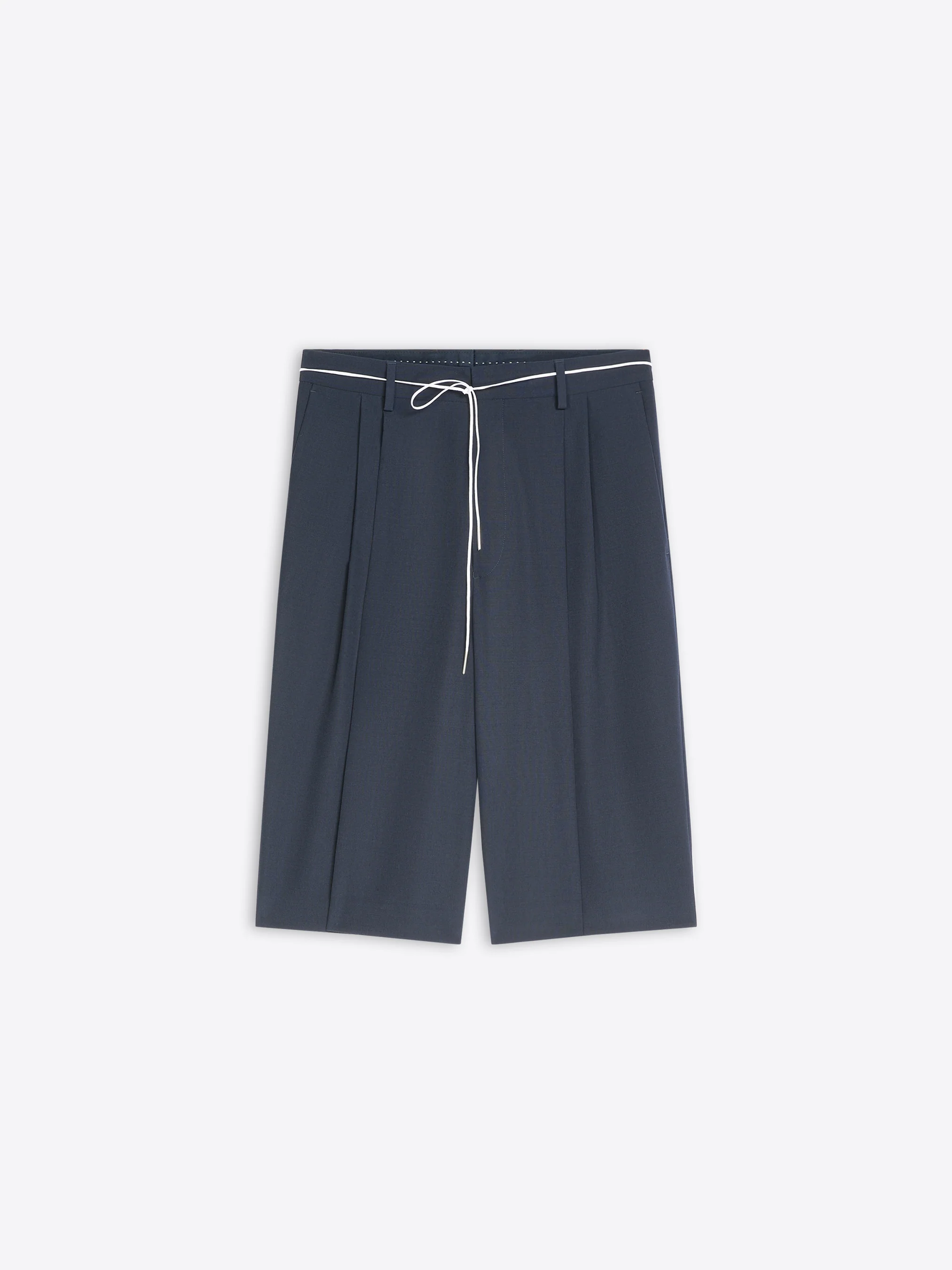 Tailored wool shorts