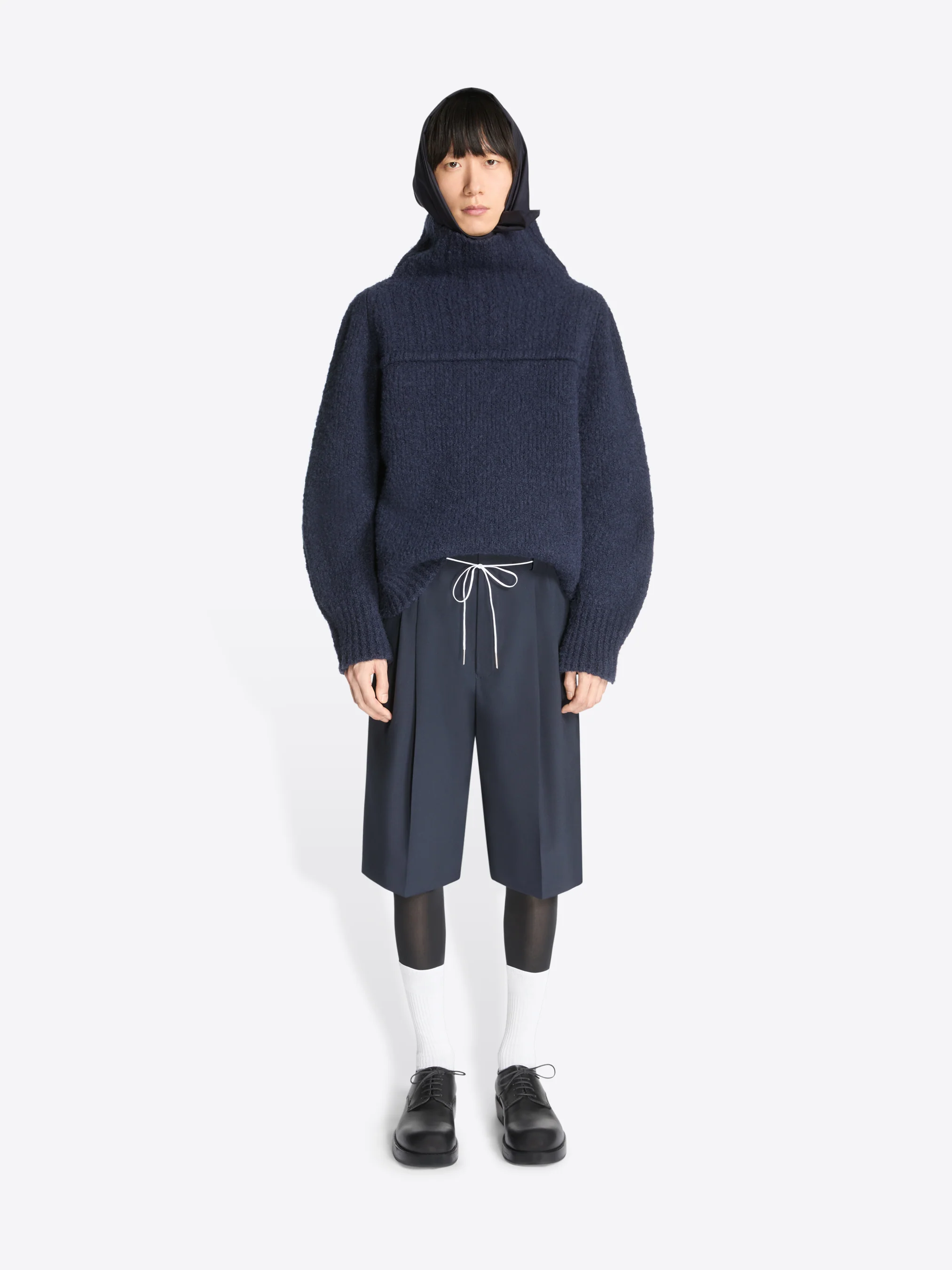 2270-tailored-wool-shorts-2.webp Tailored wool shorts