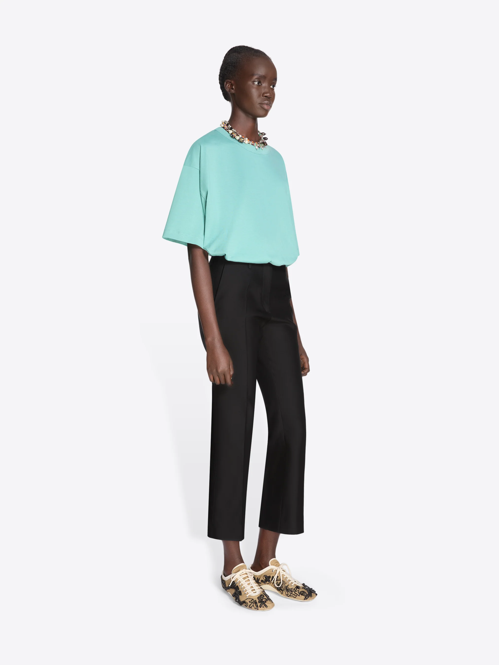 2316-cropped-tailored-pants-3.webp Cropped tailored pants