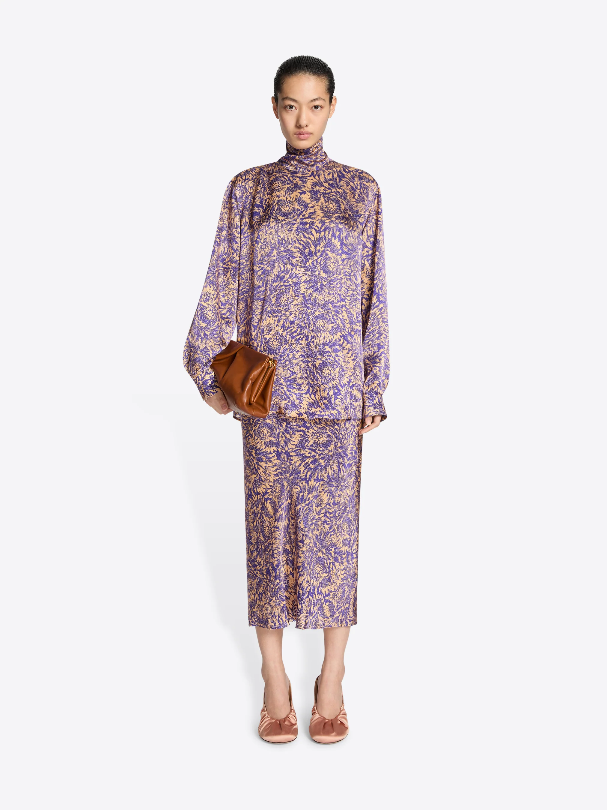 2414-printed-silk-shirt-2.webp Printed silk shirt