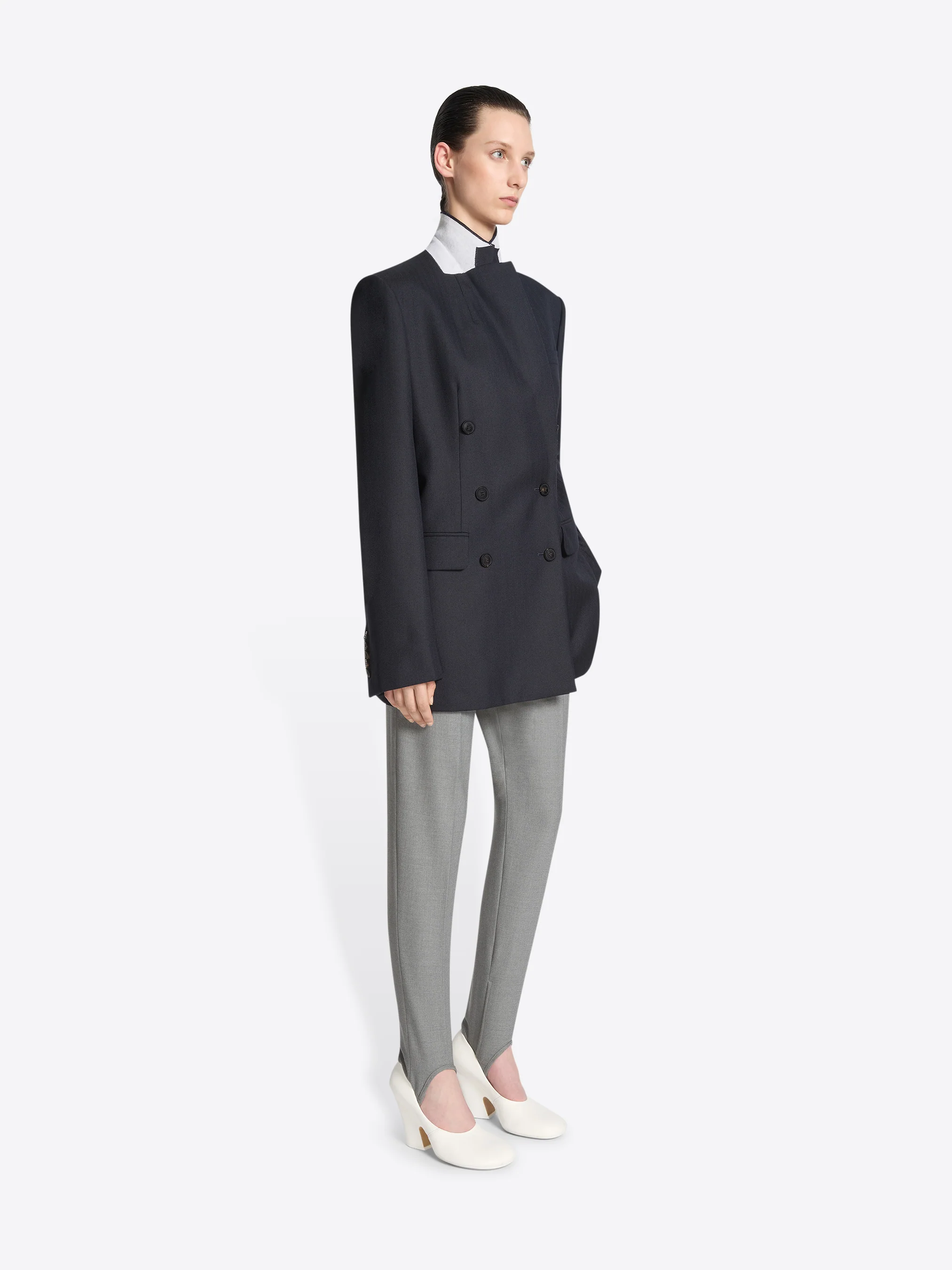 2422-oversized-wool-blazer-3.webp Oversized wool blazer