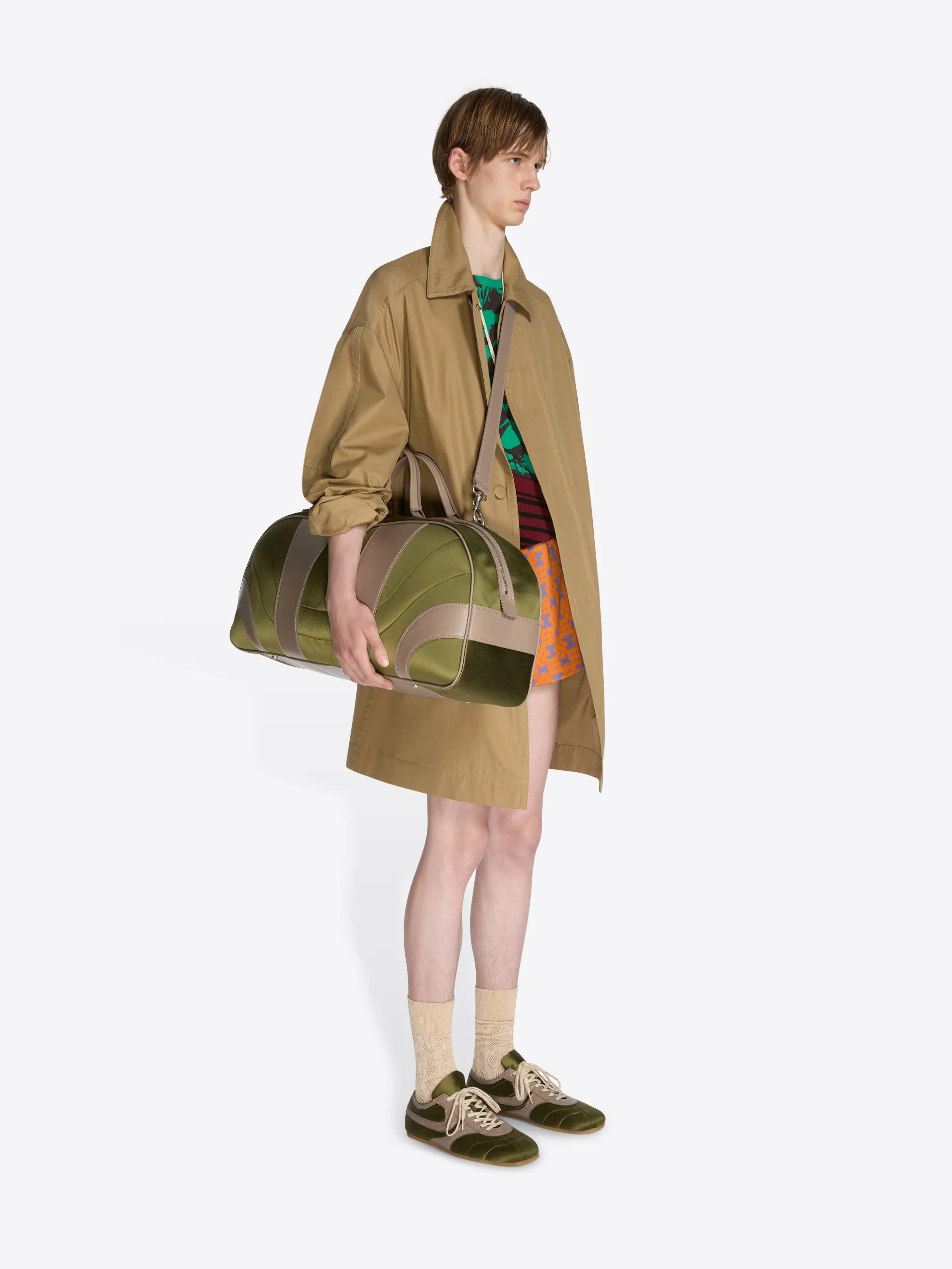 Satin weekend bag