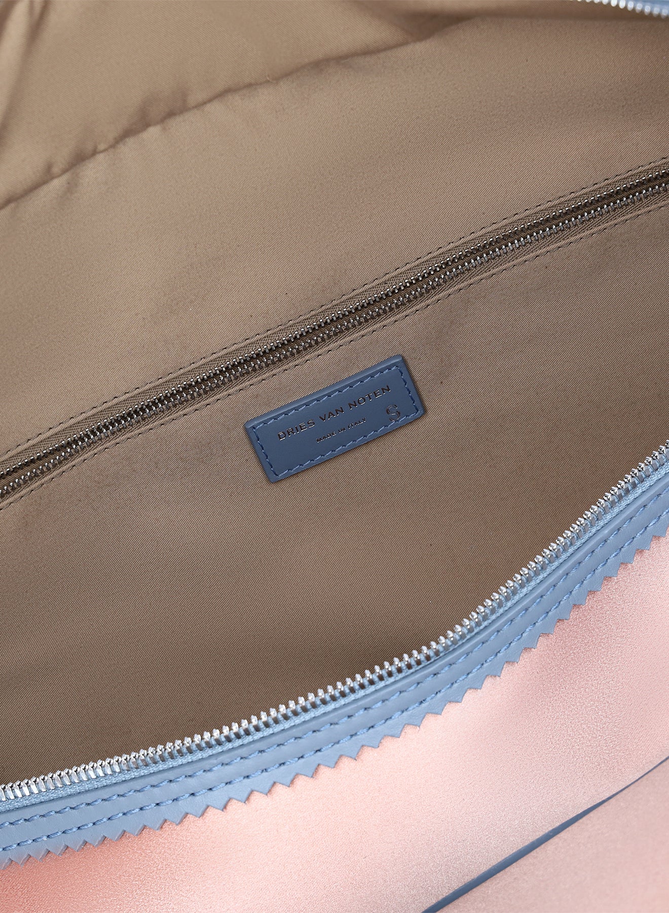 Satin weekend bag