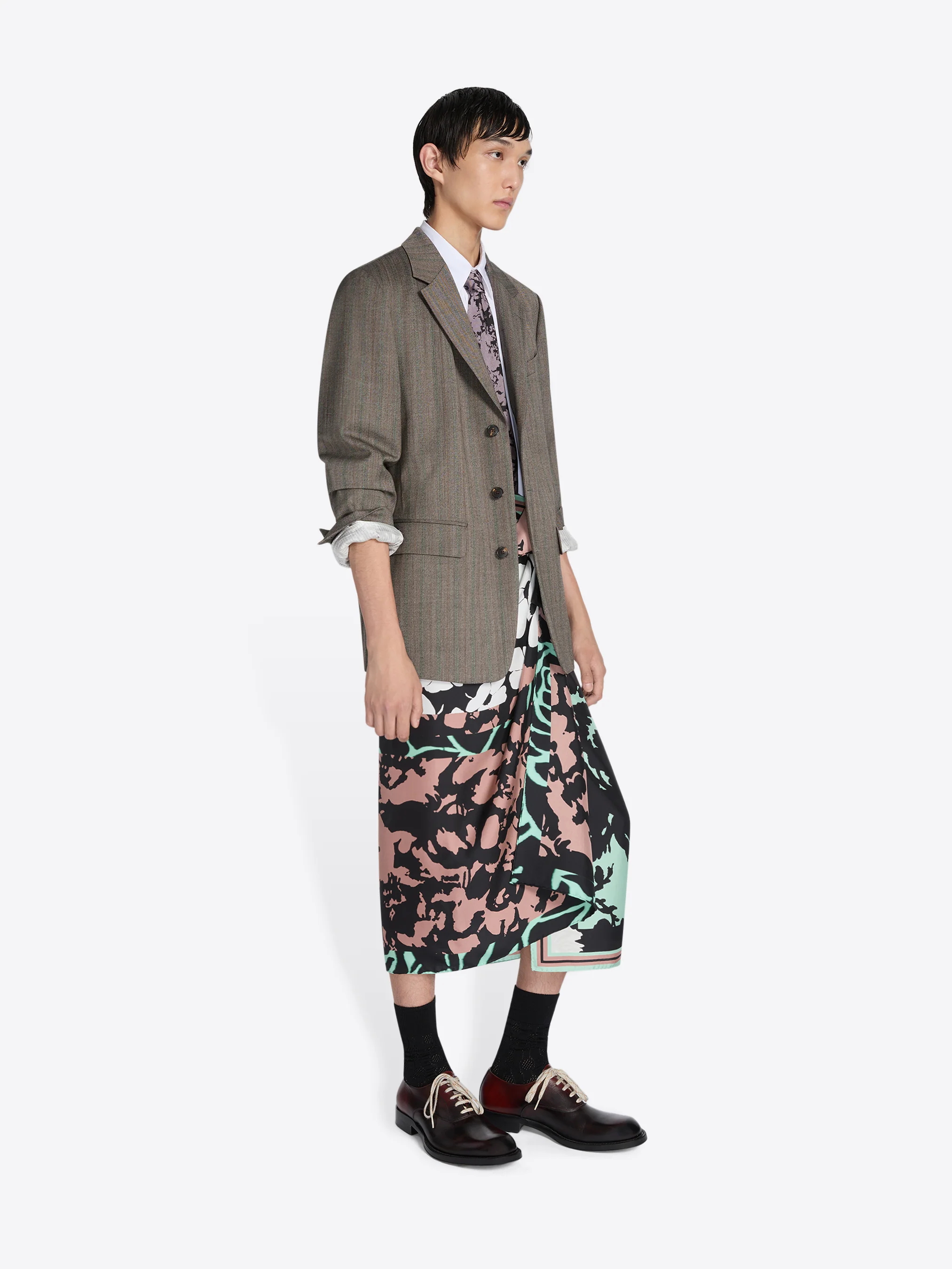 Loose wool blazer