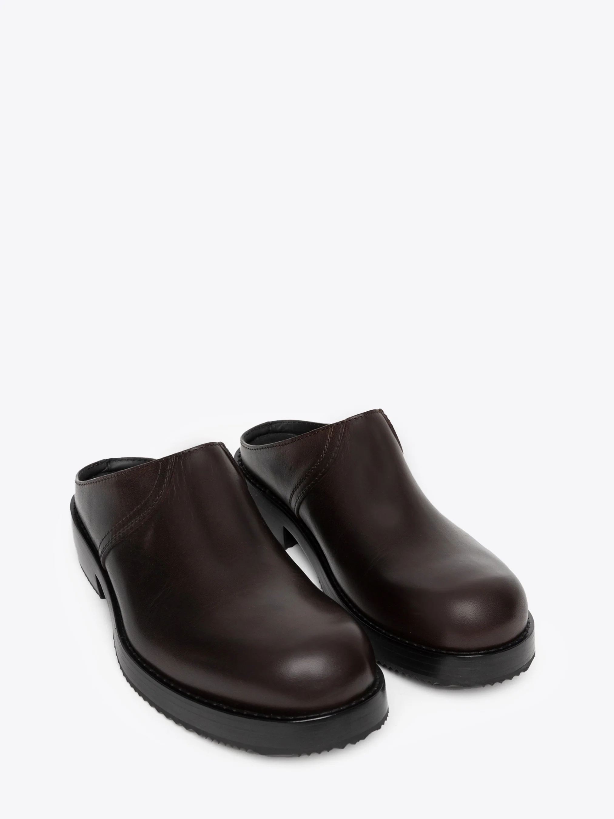 2859-leather-clogs-3.webp Leather clogs