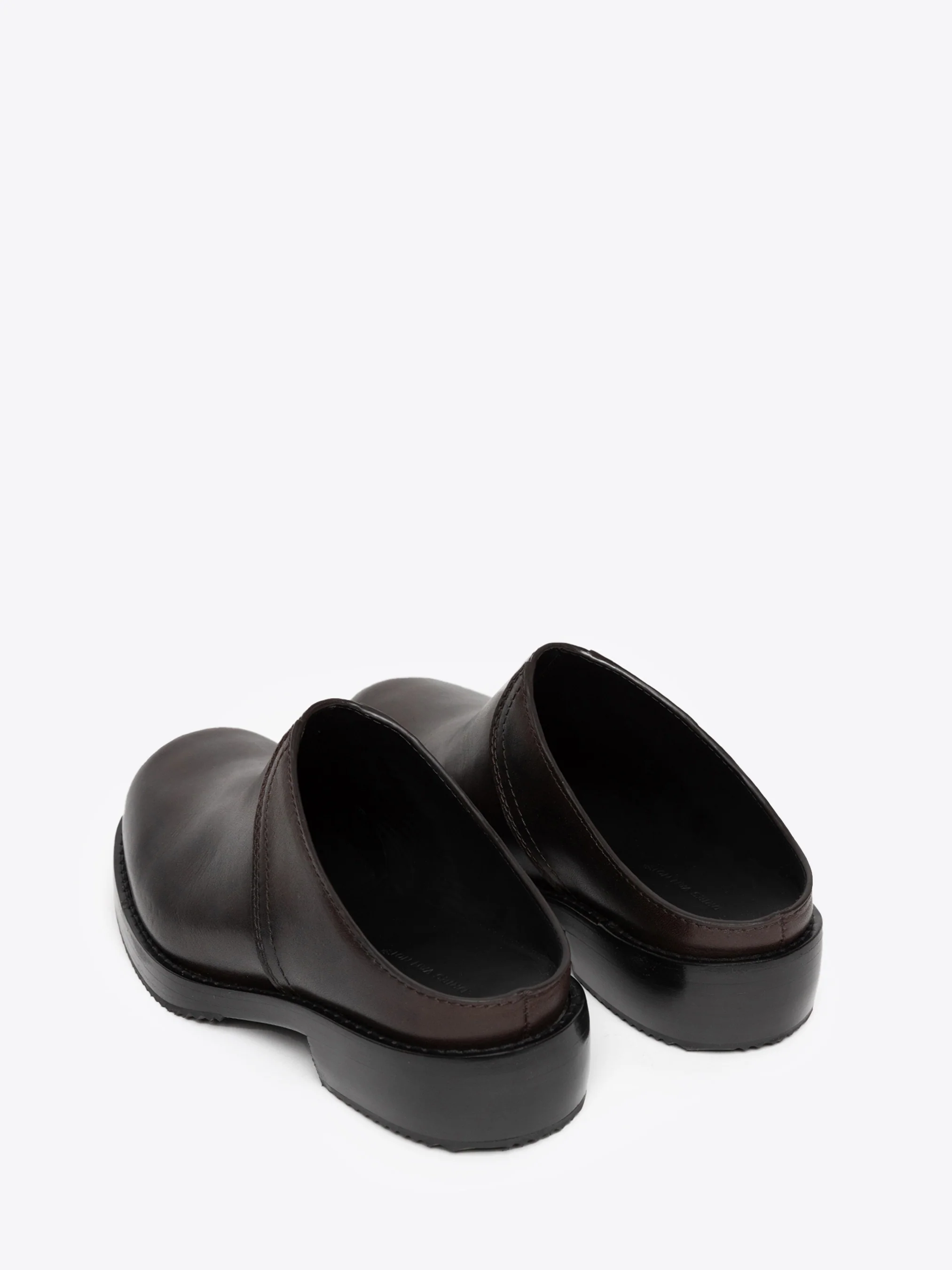 2859-leather-clogs-4.webp Leather clogs