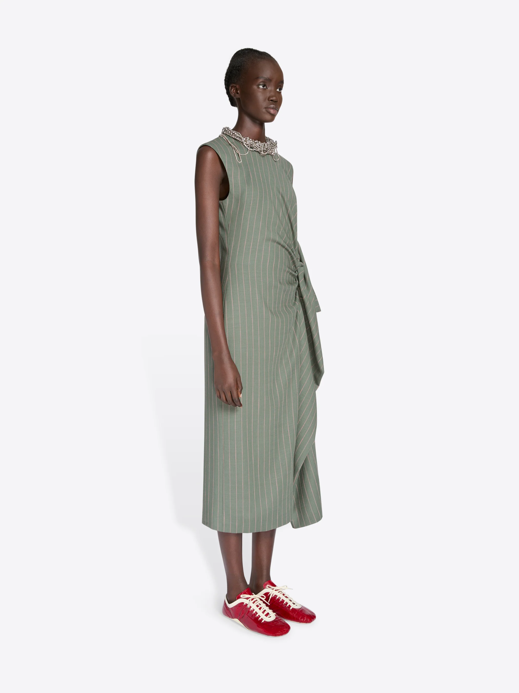 2877-fitted-draped-dress-3.webp Fitted draped dress