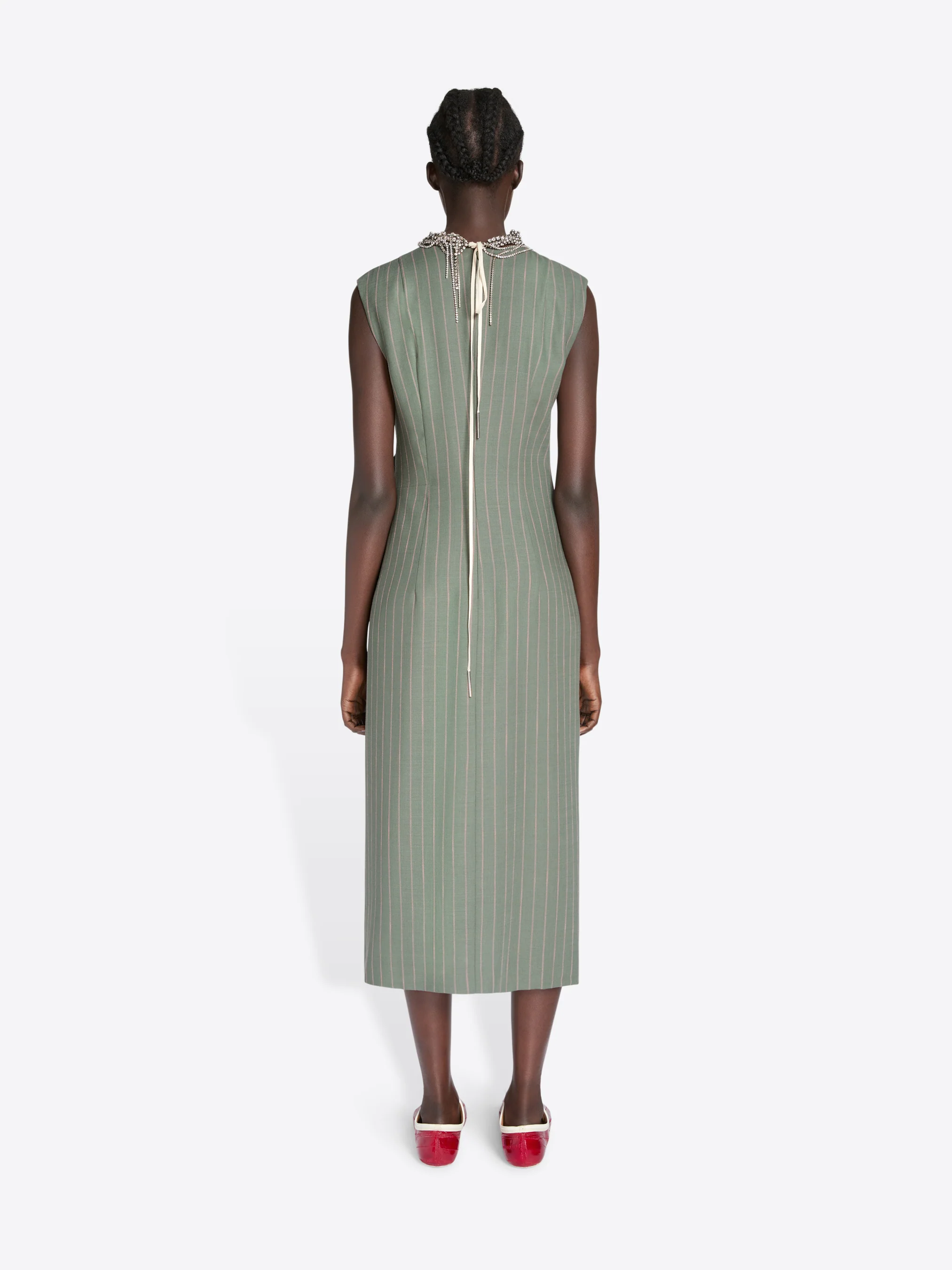 2877-fitted-draped-dress-4.webp Fitted draped dress