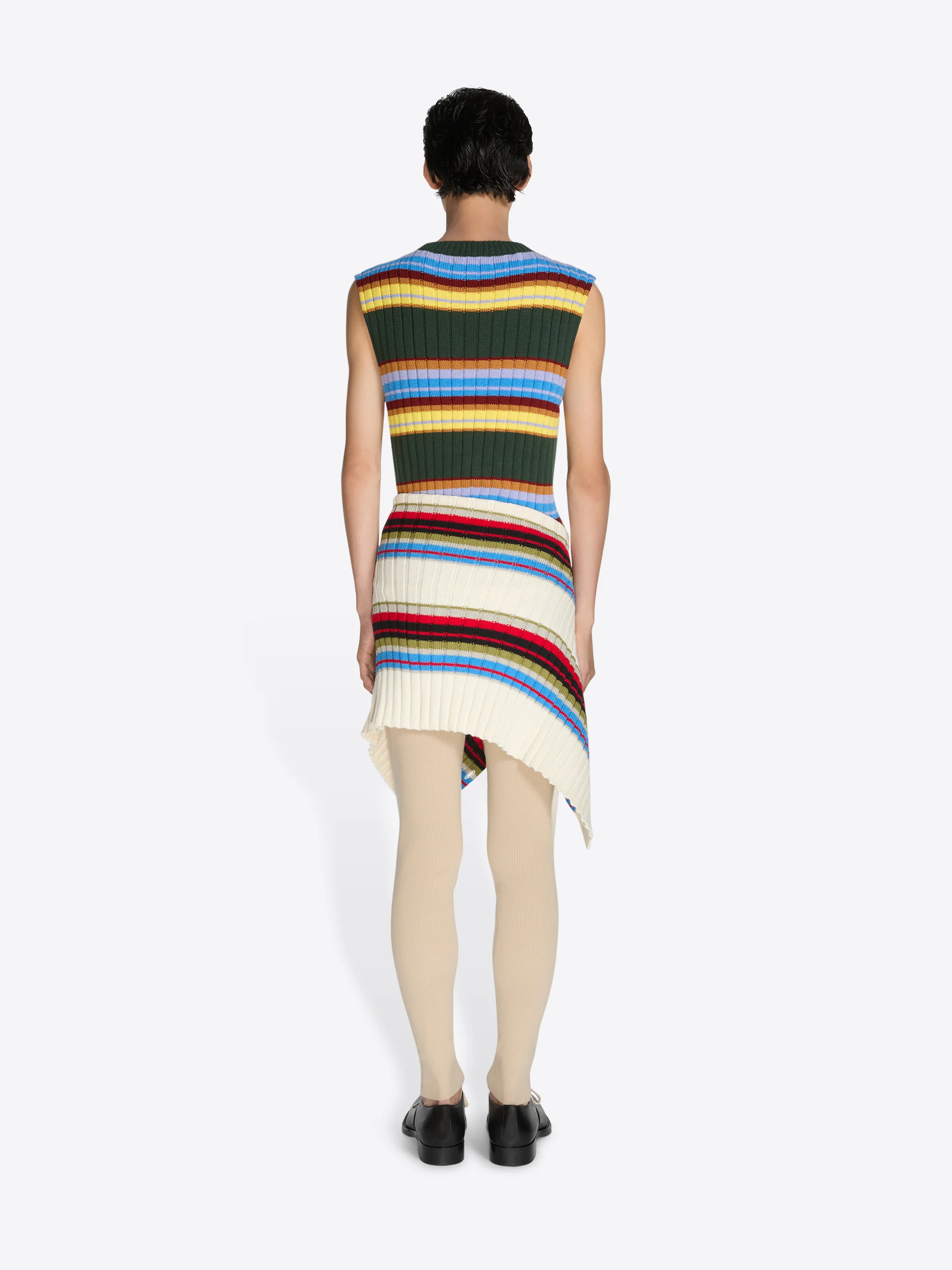 2915-striped-sleeveless-sweater-4.webp Striped sleeveless sweater