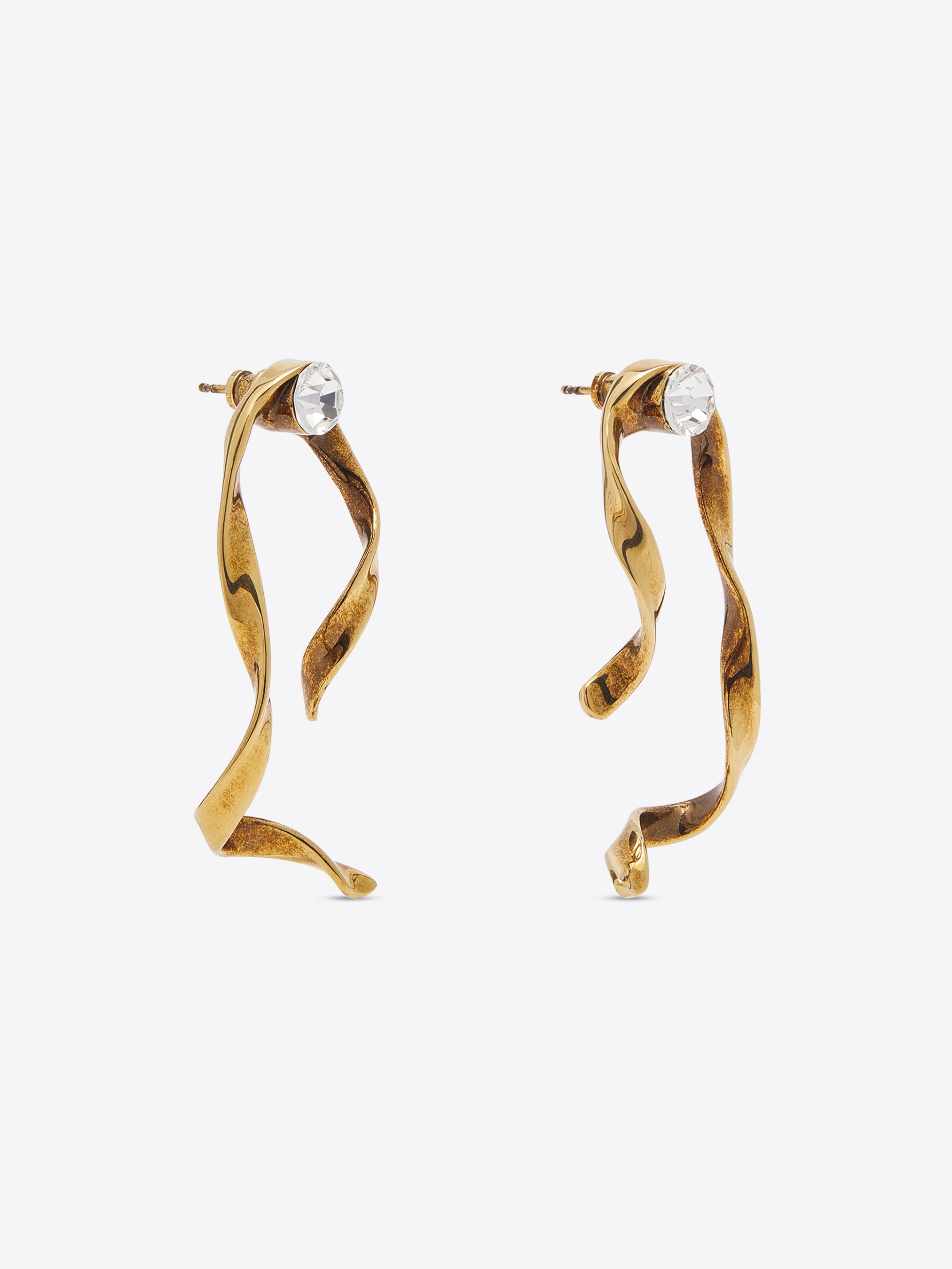Wave stud earrings