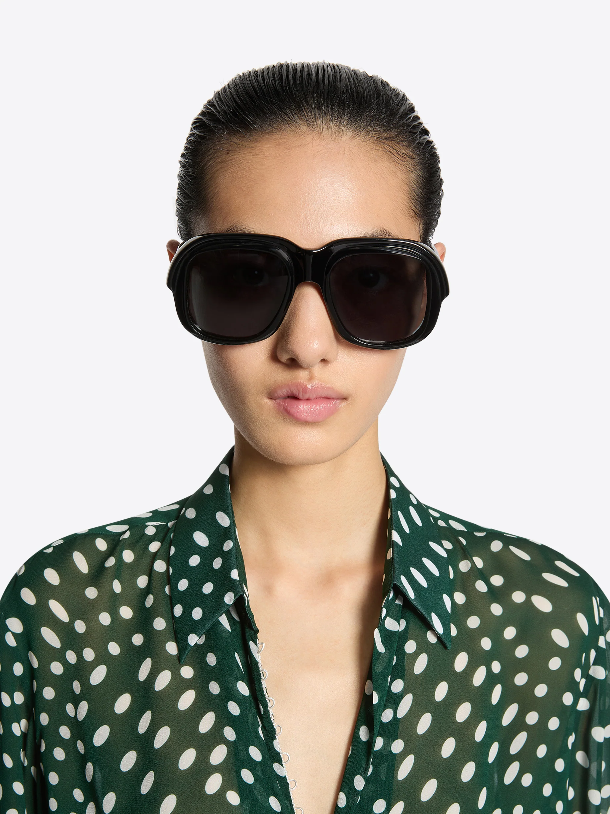 2965-oversized-square-sunglasses-8.webp Oversized square sunglasses