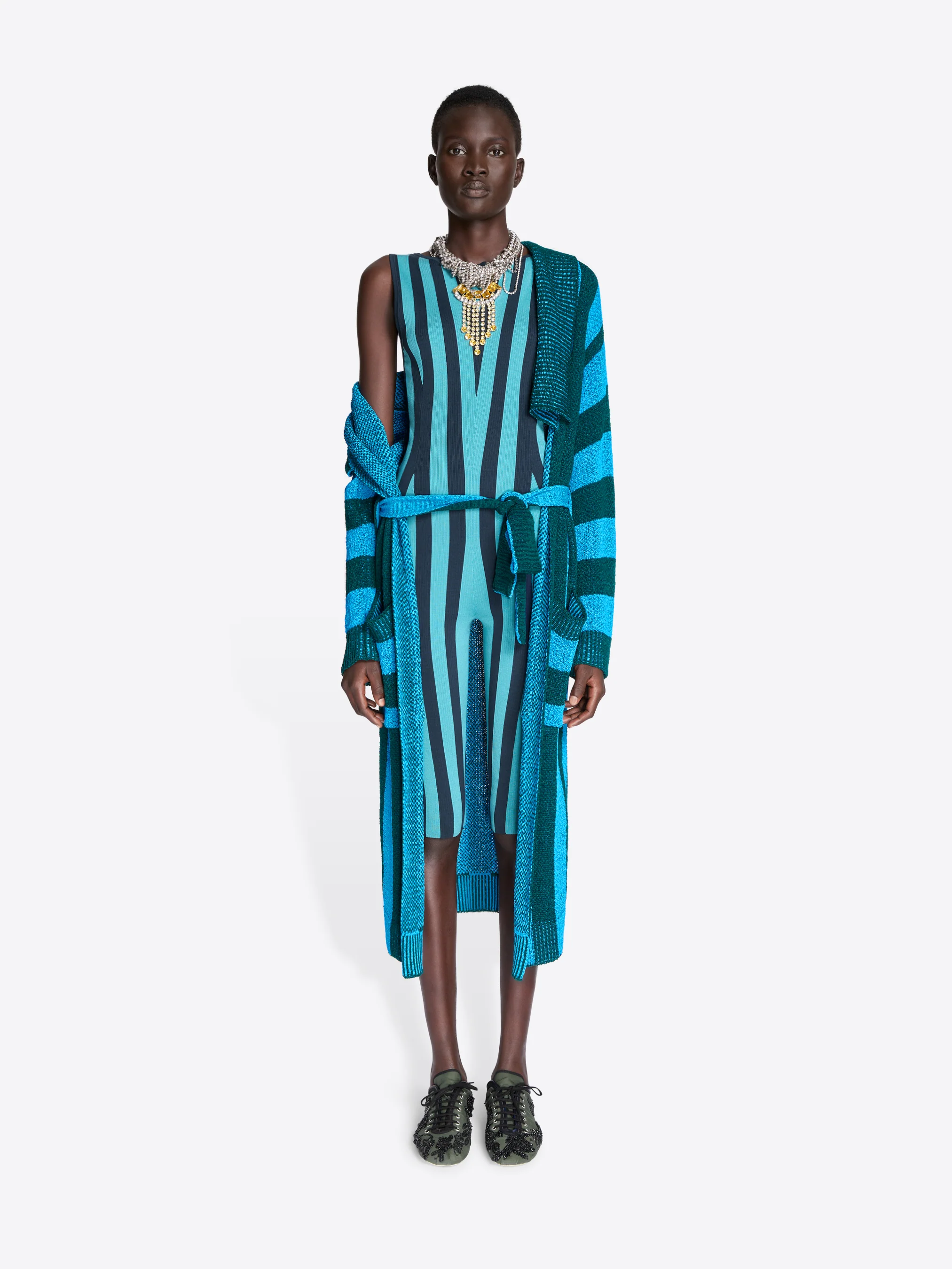 3006-loose-belted-cardigan-2.webp Loose belted cardigan