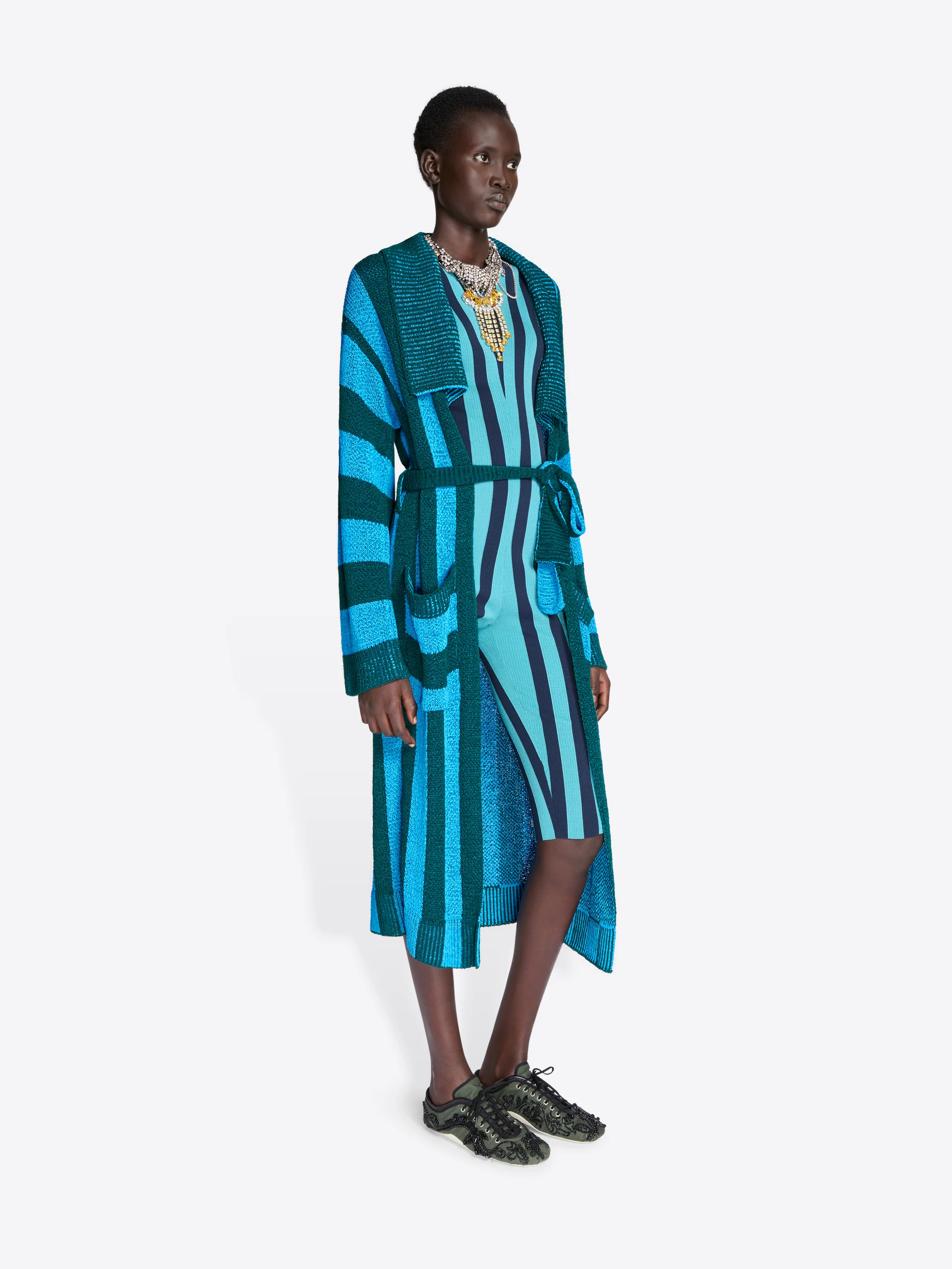 3006-loose-belted-cardigan-3.webp Loose belted cardigan