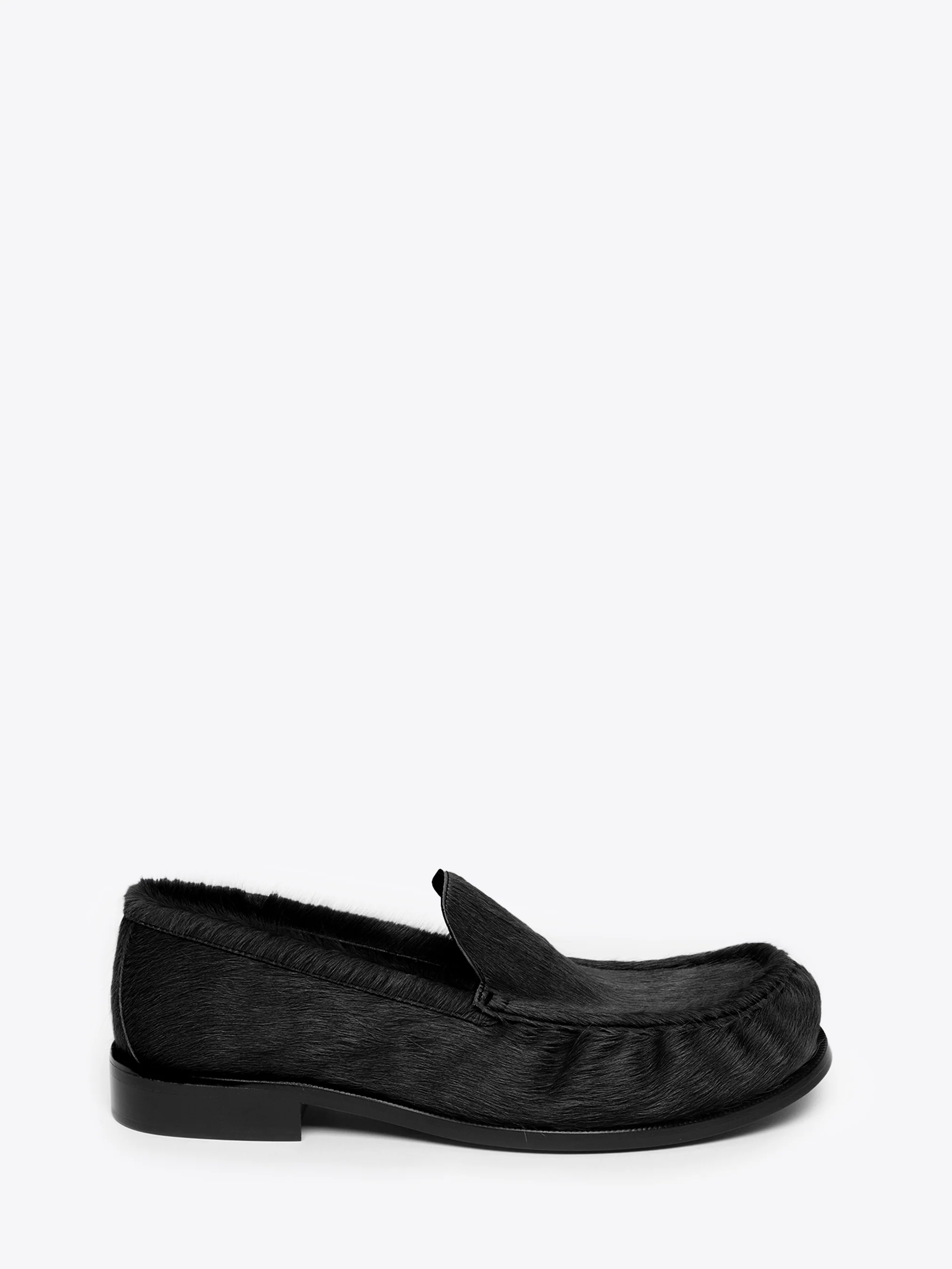 3133-ponyhair-loafers-1.webp Ponyhair loafers