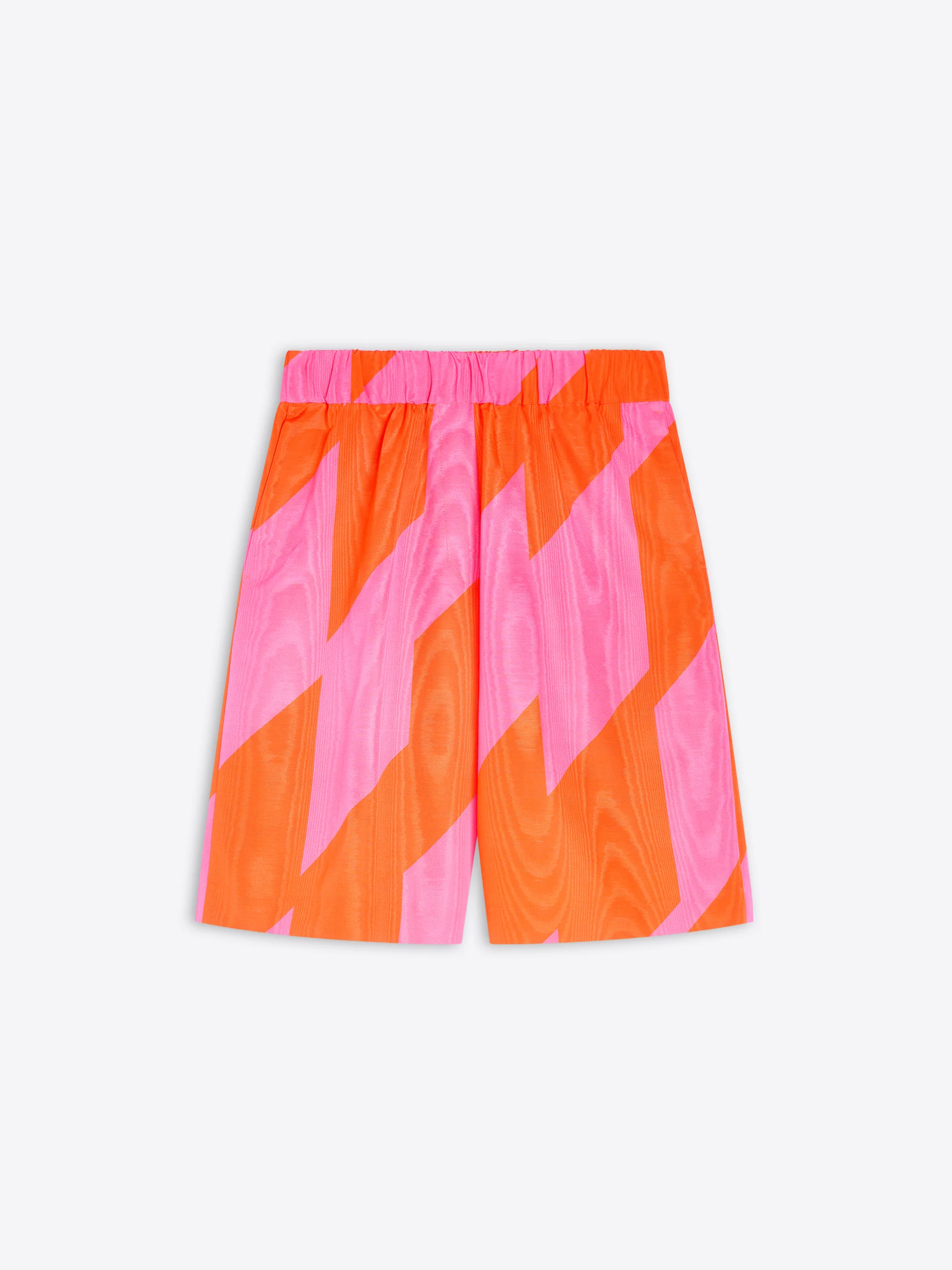 3161-printed-moire-shorts-1.webp Printed moiré shorts