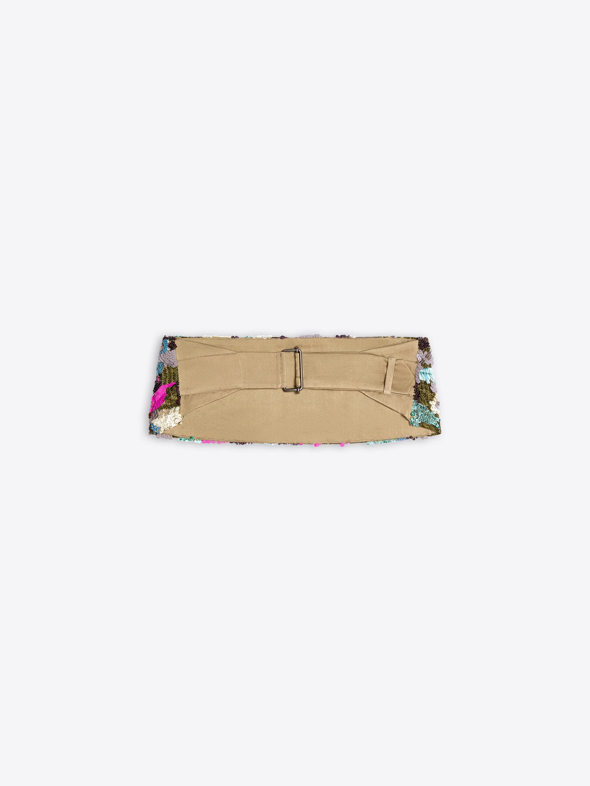 Embroidered cummerbund