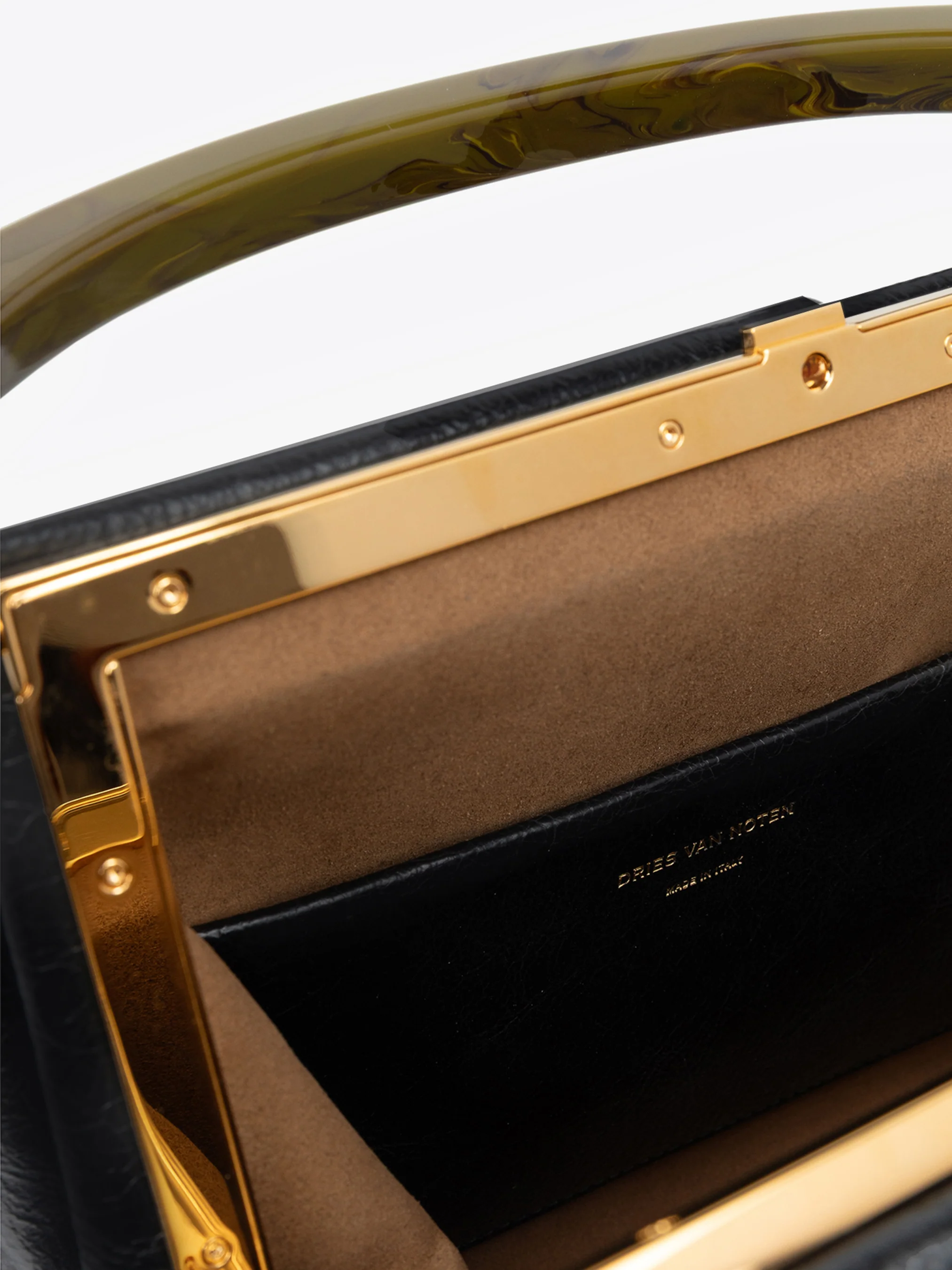 Pleated leather bag