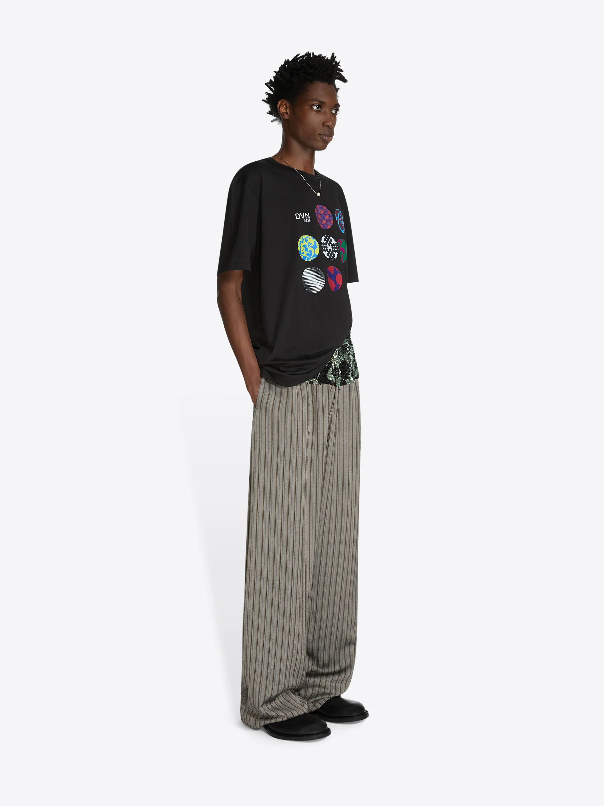 Show tee
