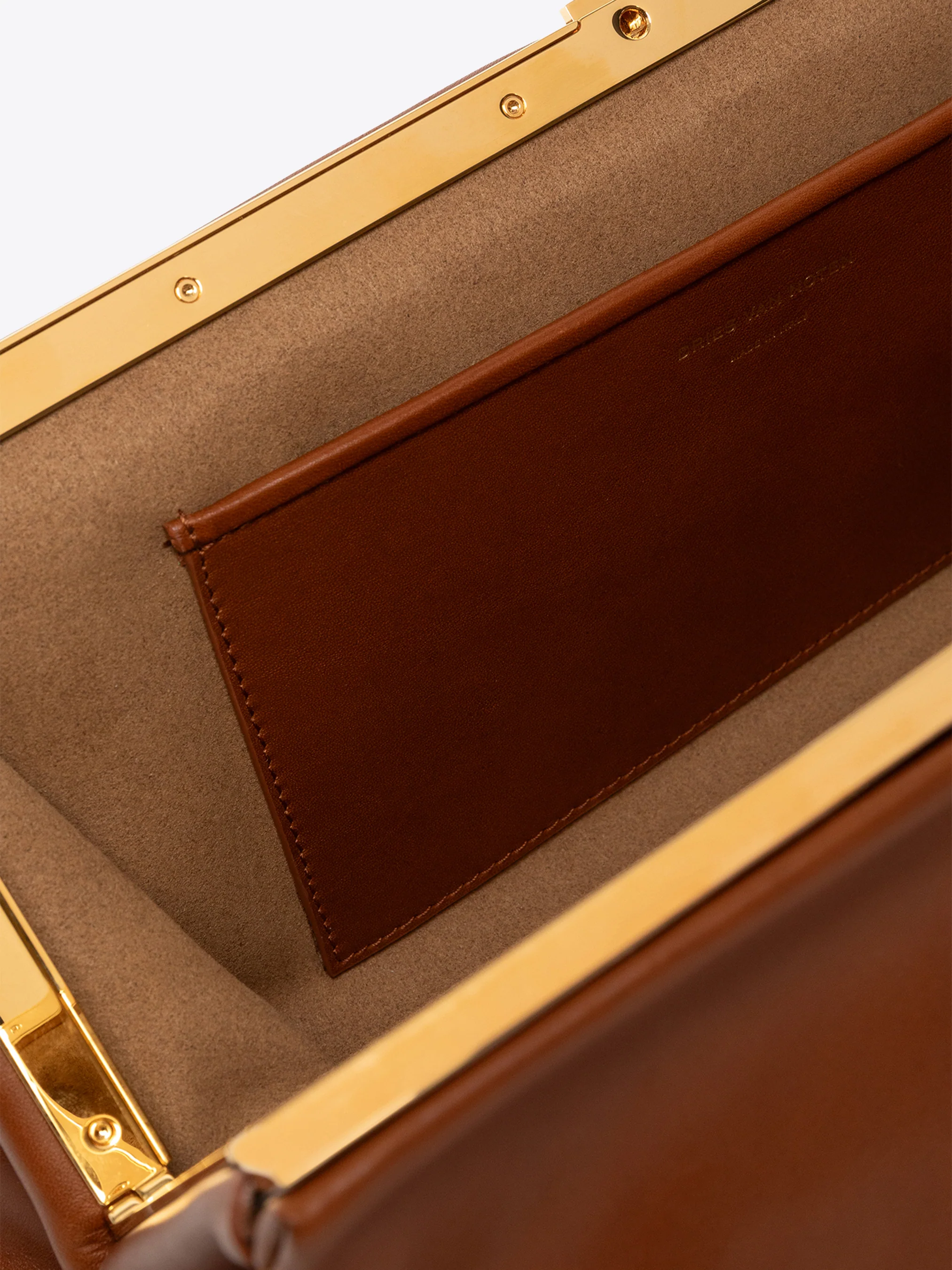 3642-pleated-leather-clutch-5.webp Pleated leather clutch