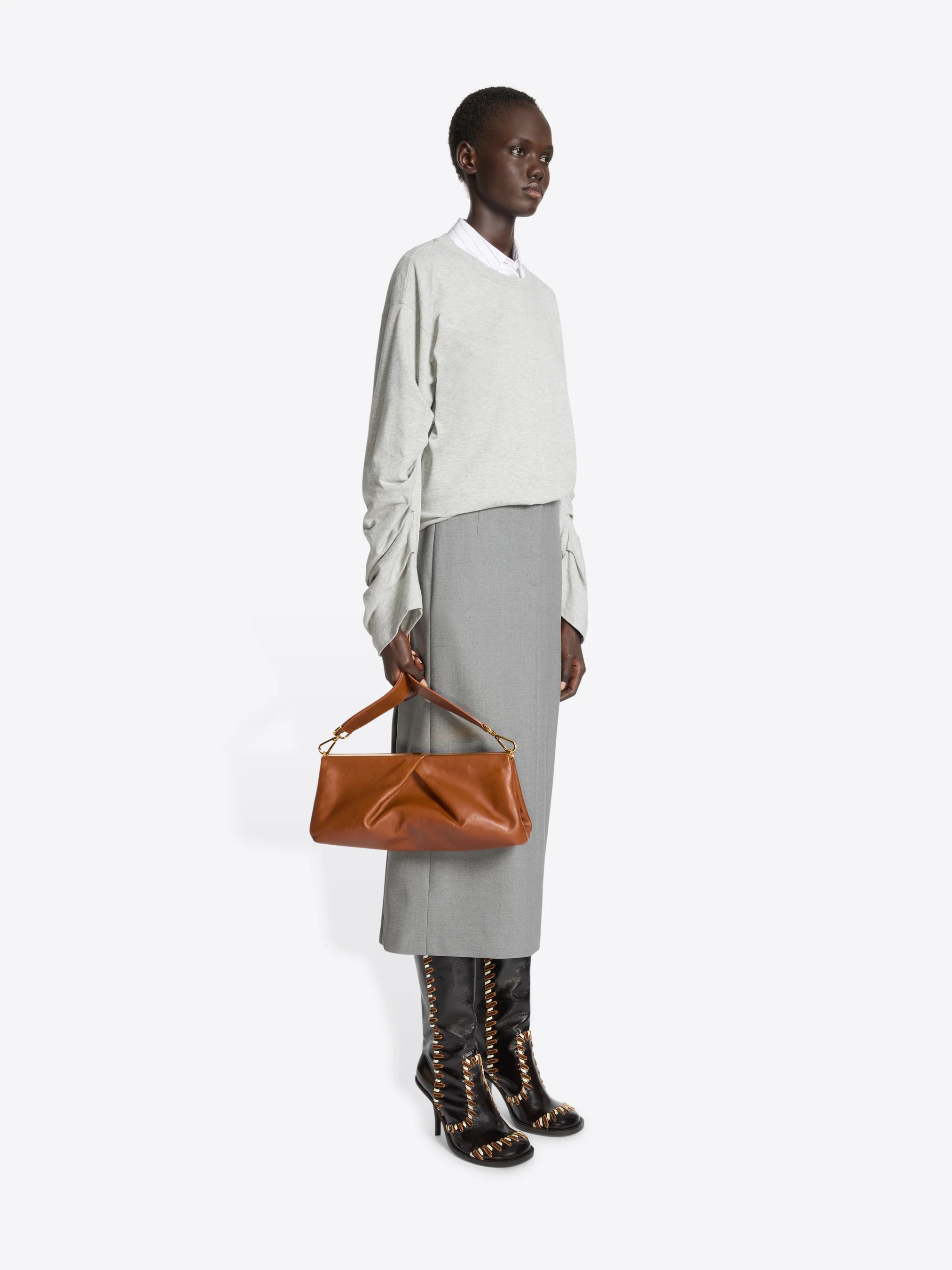 3642-pleated-leather-clutch-7.webp Pleated leather clutch