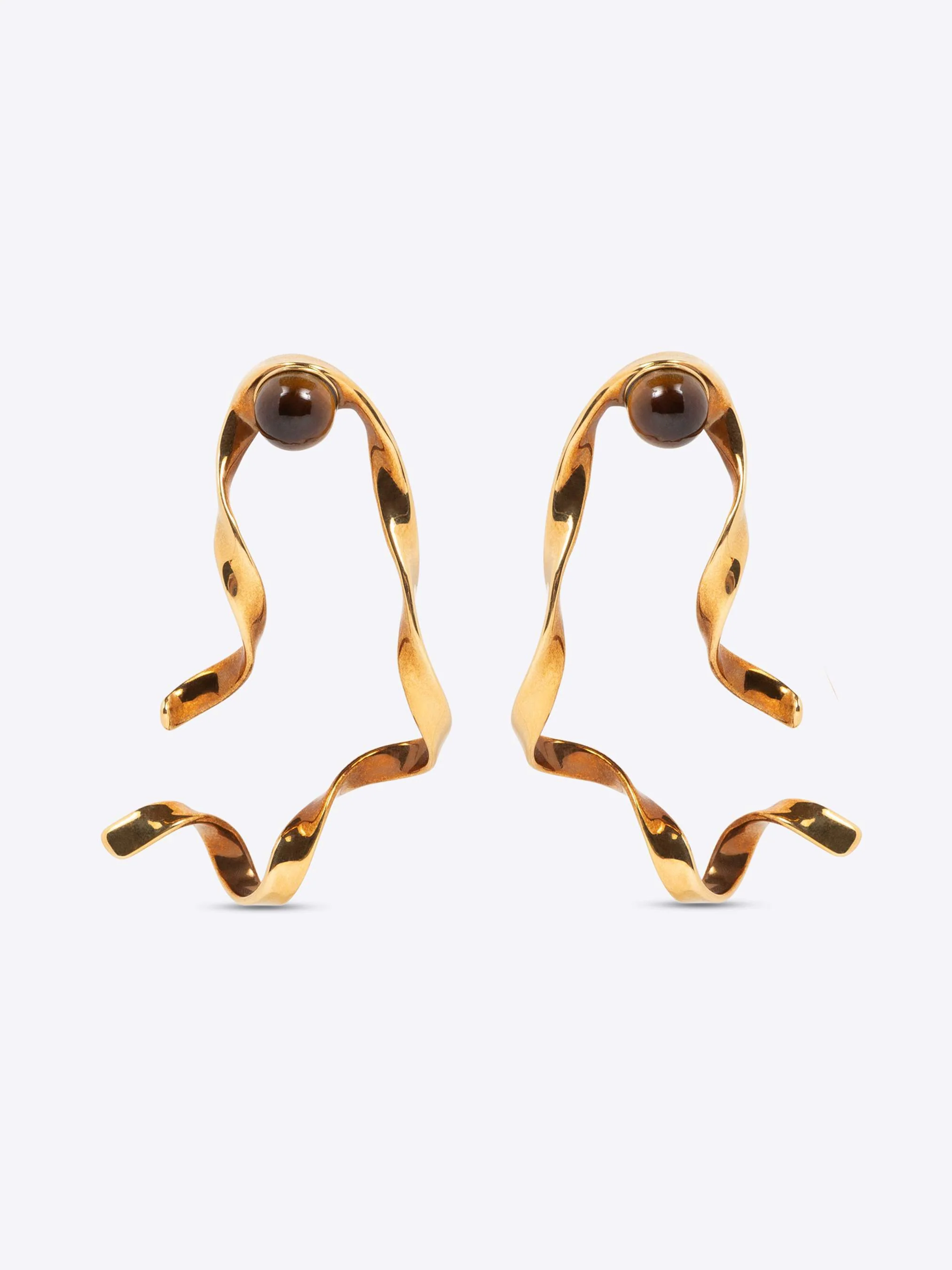 Wave stud earrings