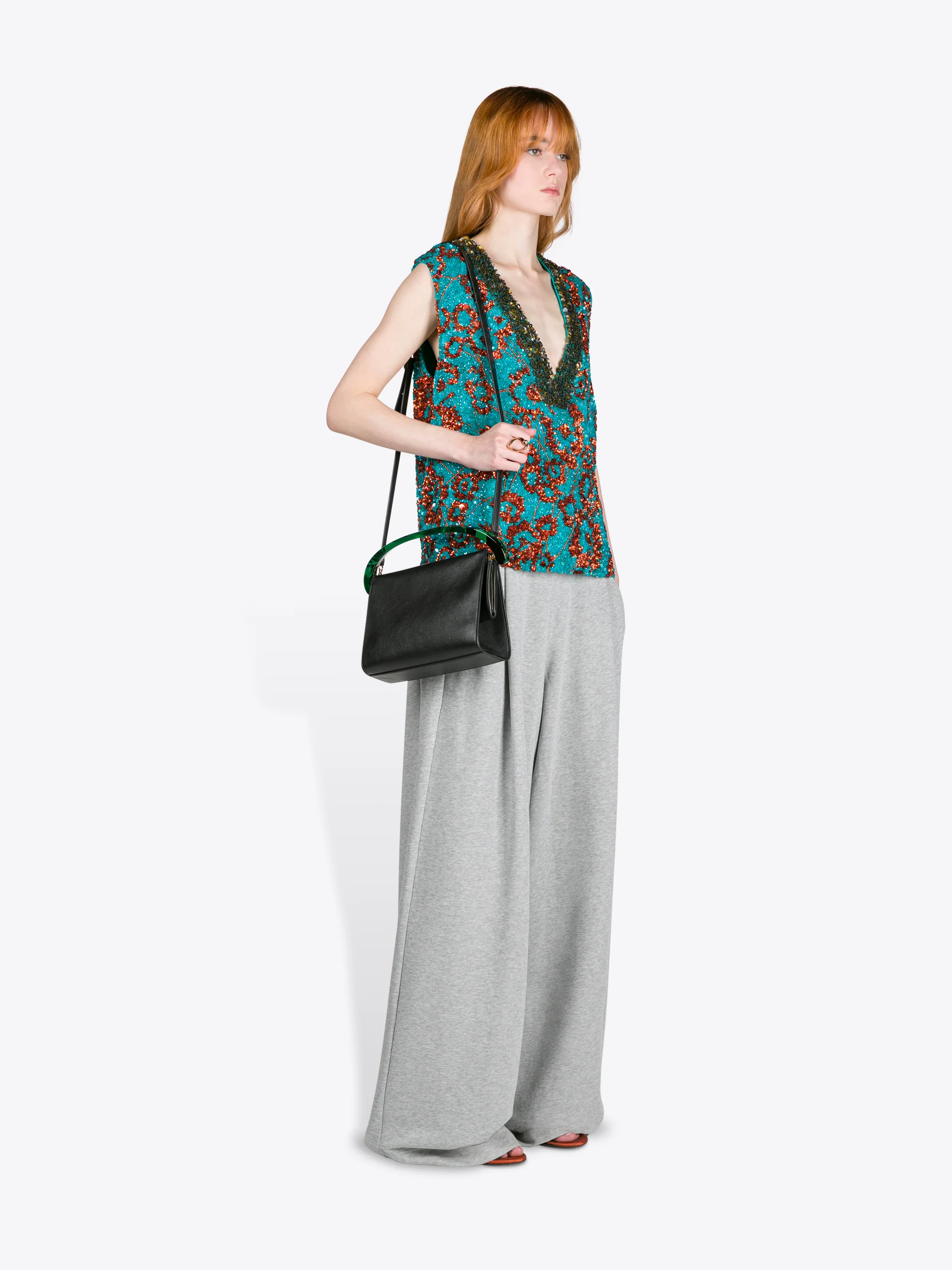 Medium leather bag