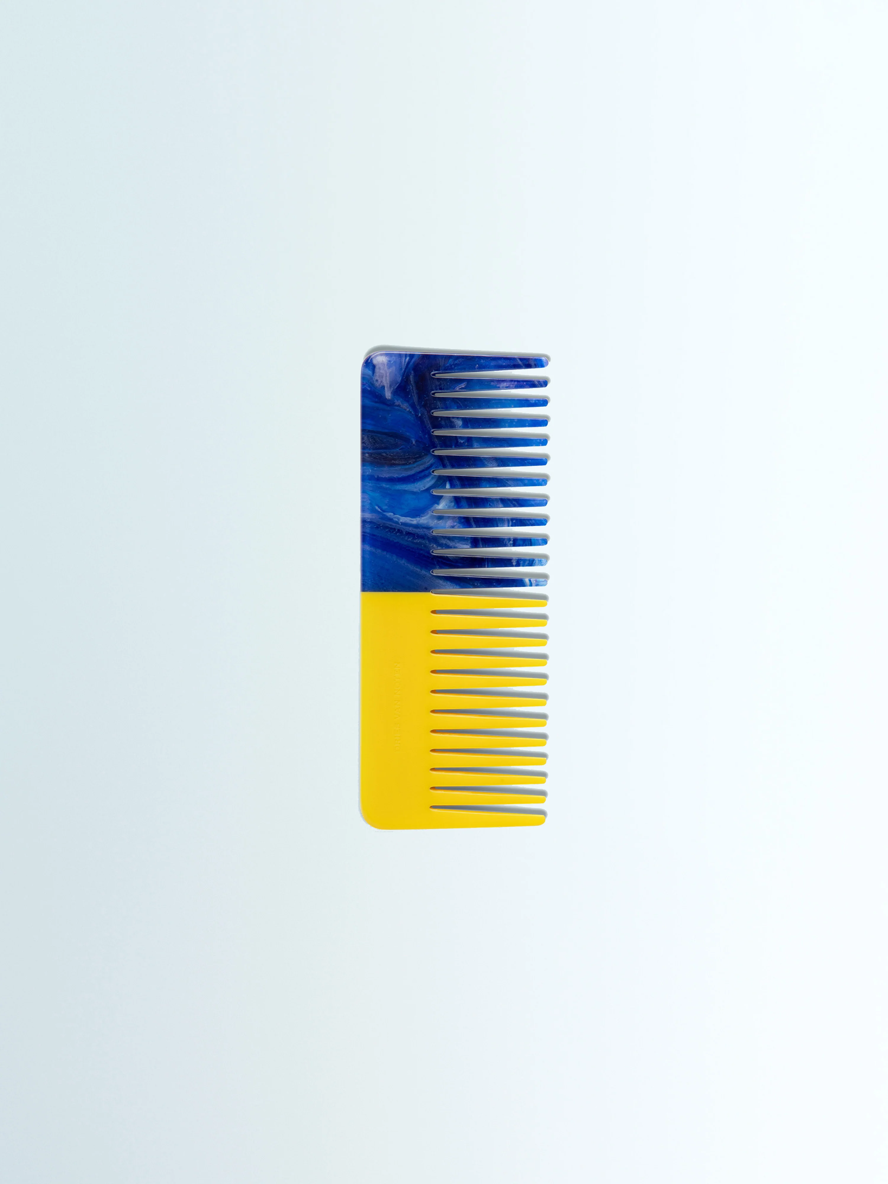 563-comb-3.webp Comb