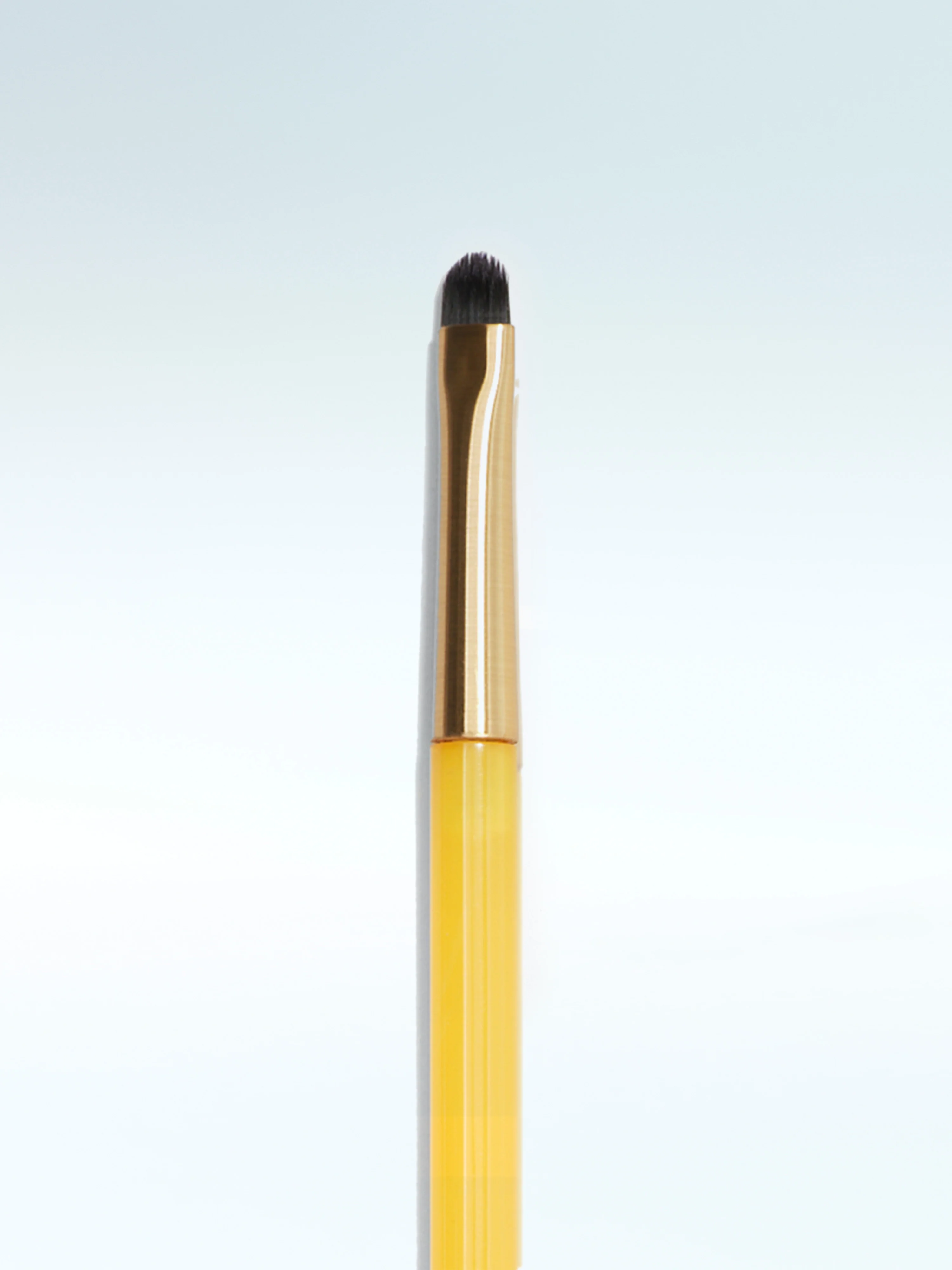 595-lip-brush-2.webp Lip Brush