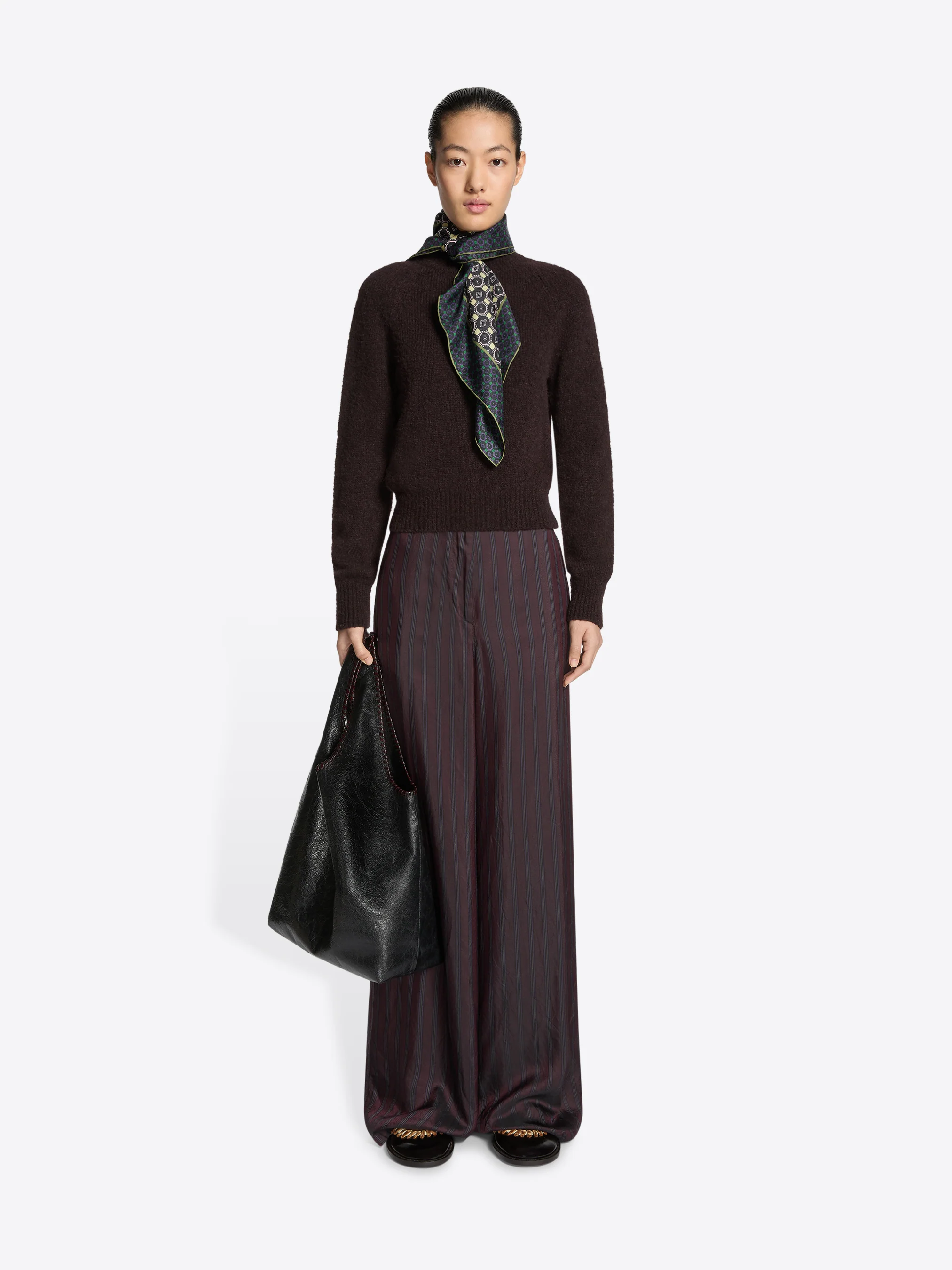 744-wide-leg-pants-2.webp Wide leg pants
