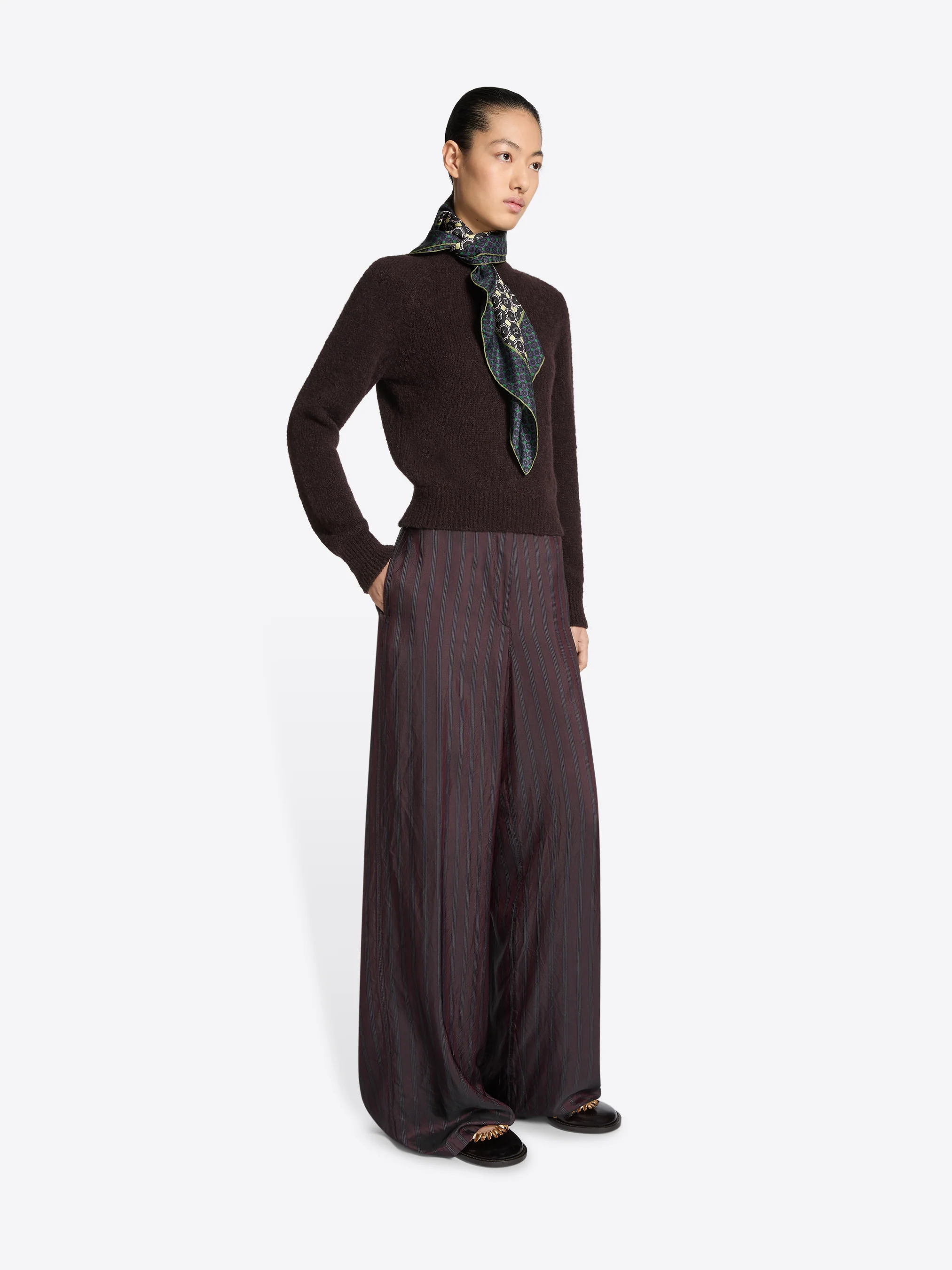 744-wide-leg-pants-3.webp Wide leg pants