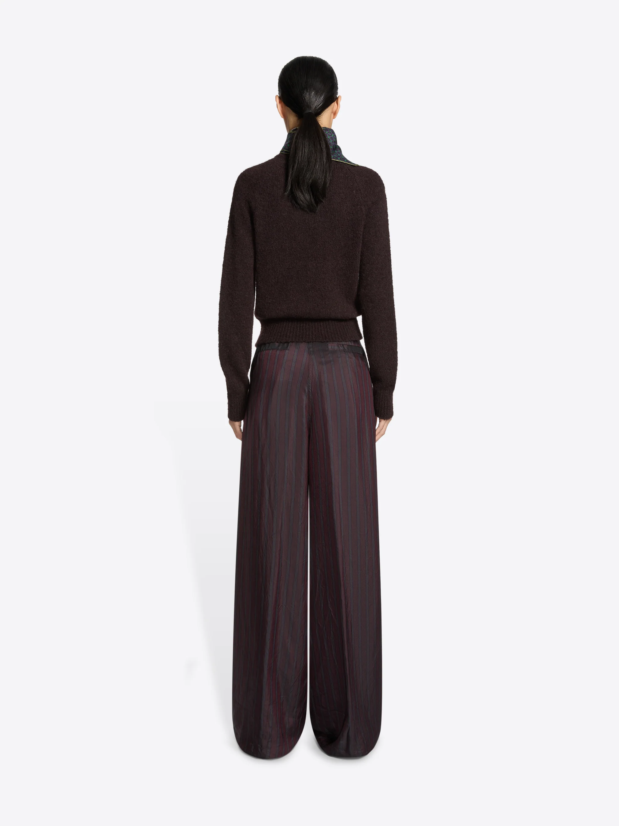 744-wide-leg-pants-4.webp Wide leg pants