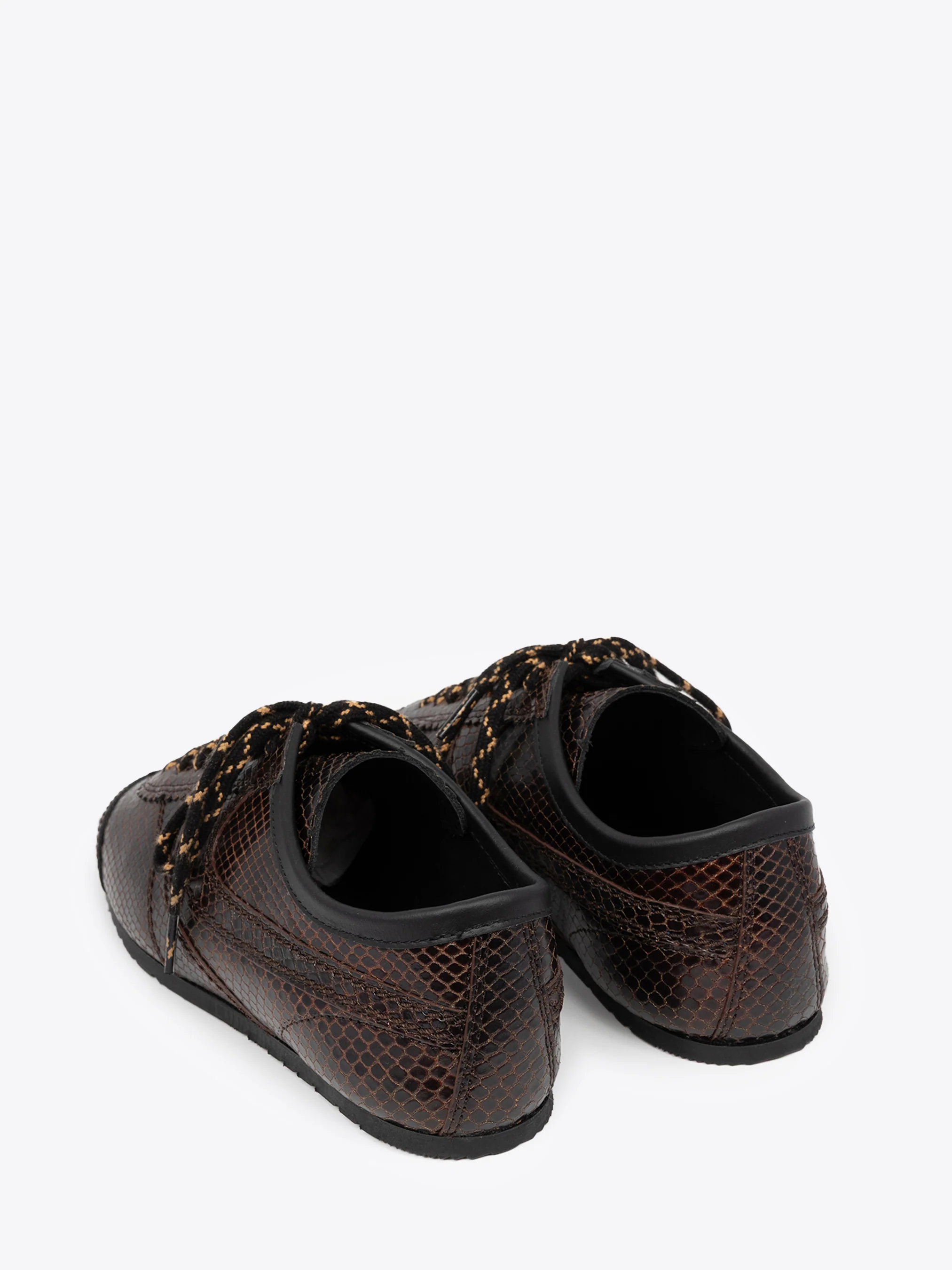 Leather sneakers
