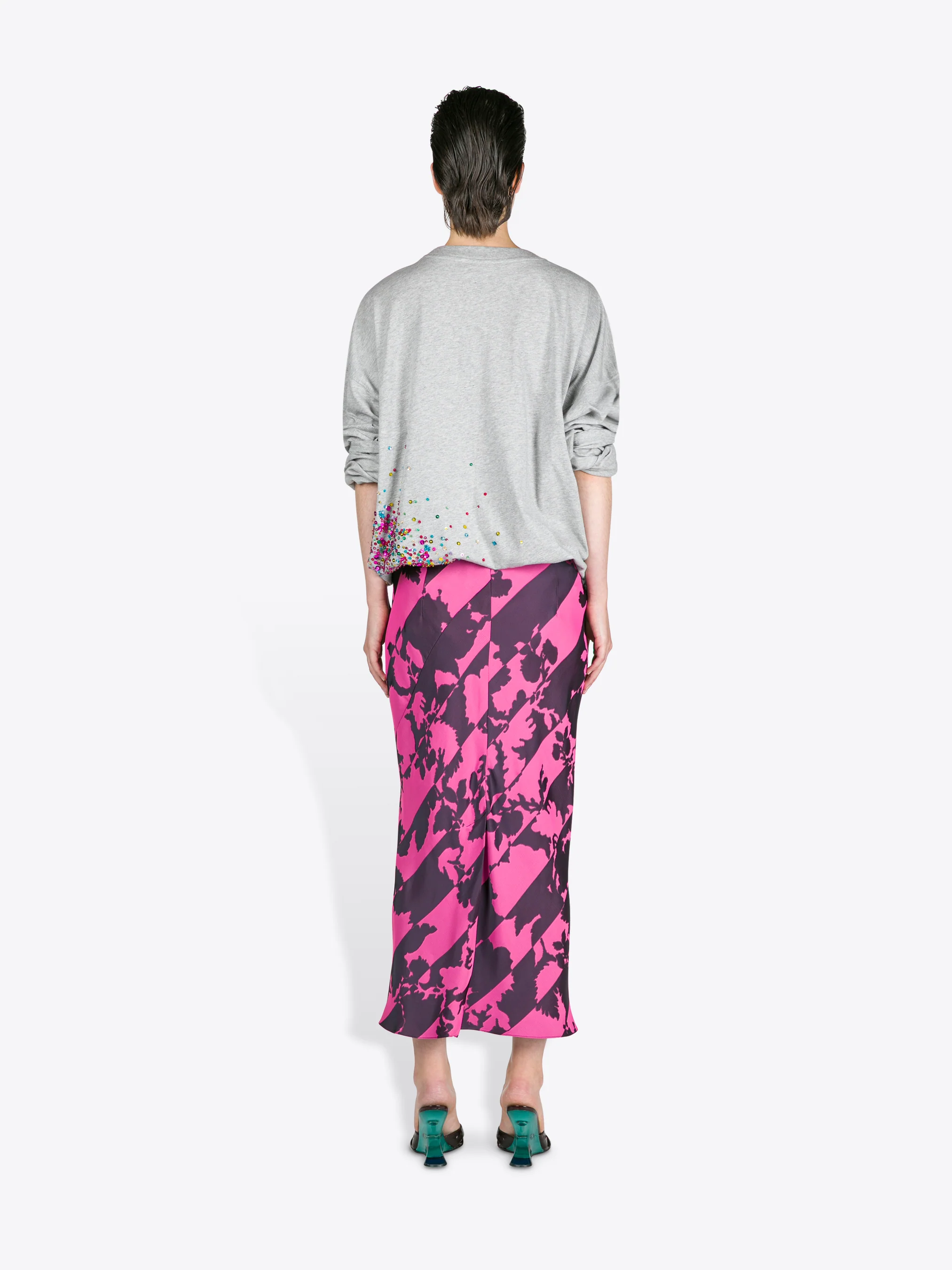 913-embellished-long-sleeve-tee-4.webp Embellished long sleeve tee